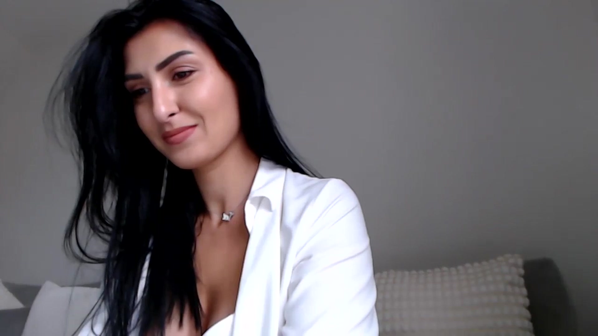 Gallery image thumbnail from LeaIson's myfreecams stream on, 12/15/2023, 12:46 image 10 of 20