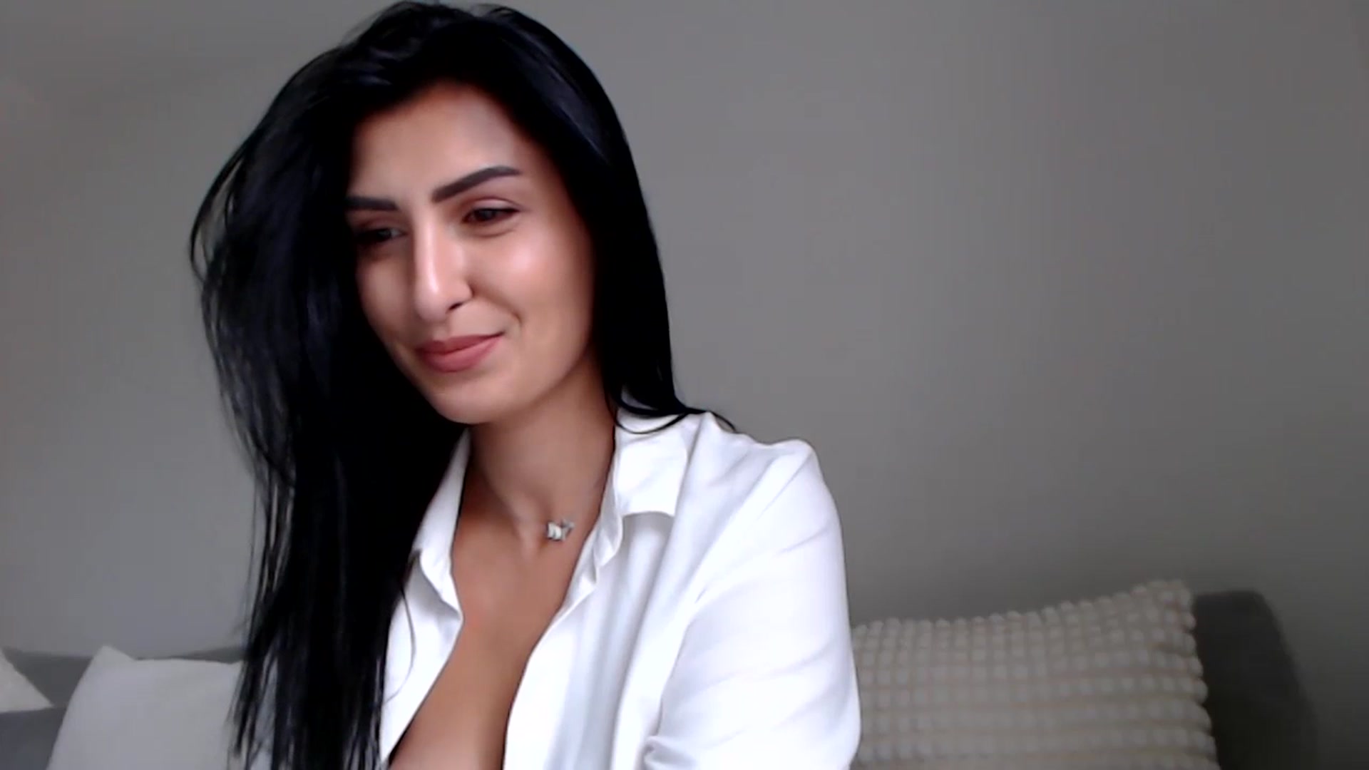 Gallery image thumbnail from LeaIson's myfreecams stream on, 12/15/2023, 12:46 image 5 of 20