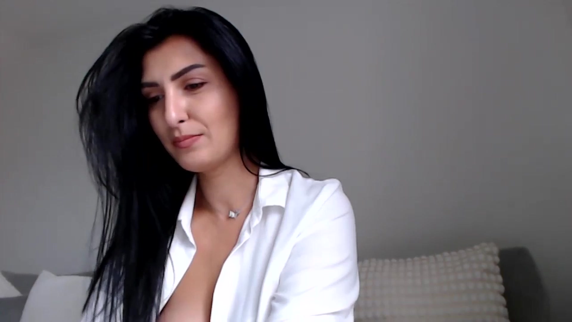Gallery image thumbnail from LeaIson's myfreecams stream on, 12/15/2023, 12:46 image 6 of 20