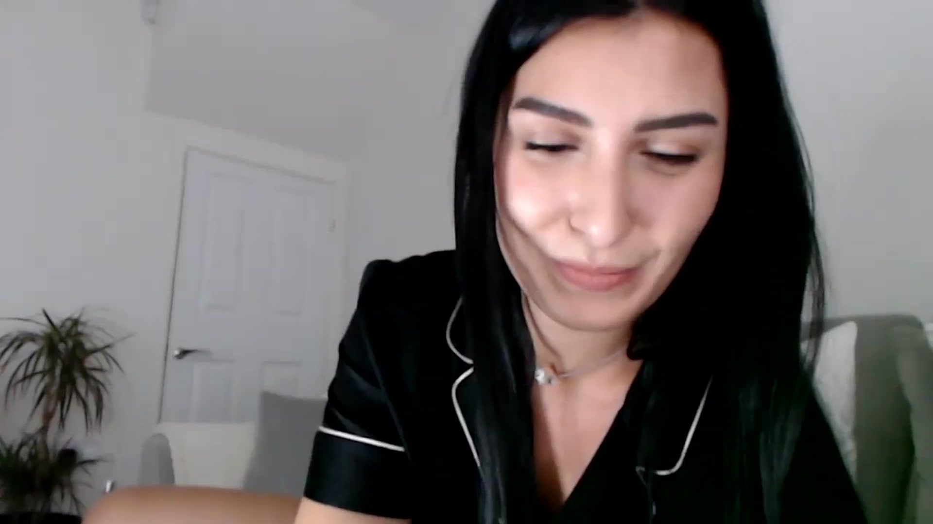 Gallery image thumbnail from LeaIson's myfreecams stream on, 12/18/2023, 12:05 image 15 of 20
