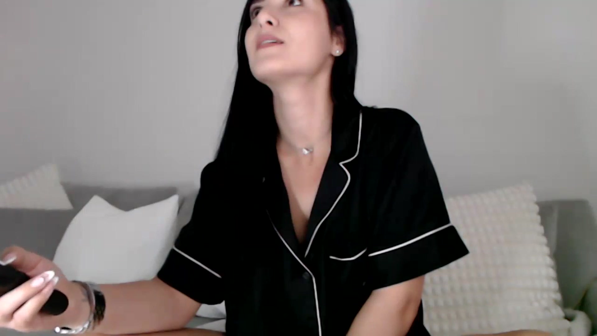 Gallery image thumbnail from LeaIson's myfreecams stream on, 12/18/2023, 12:05 image 5 of 20