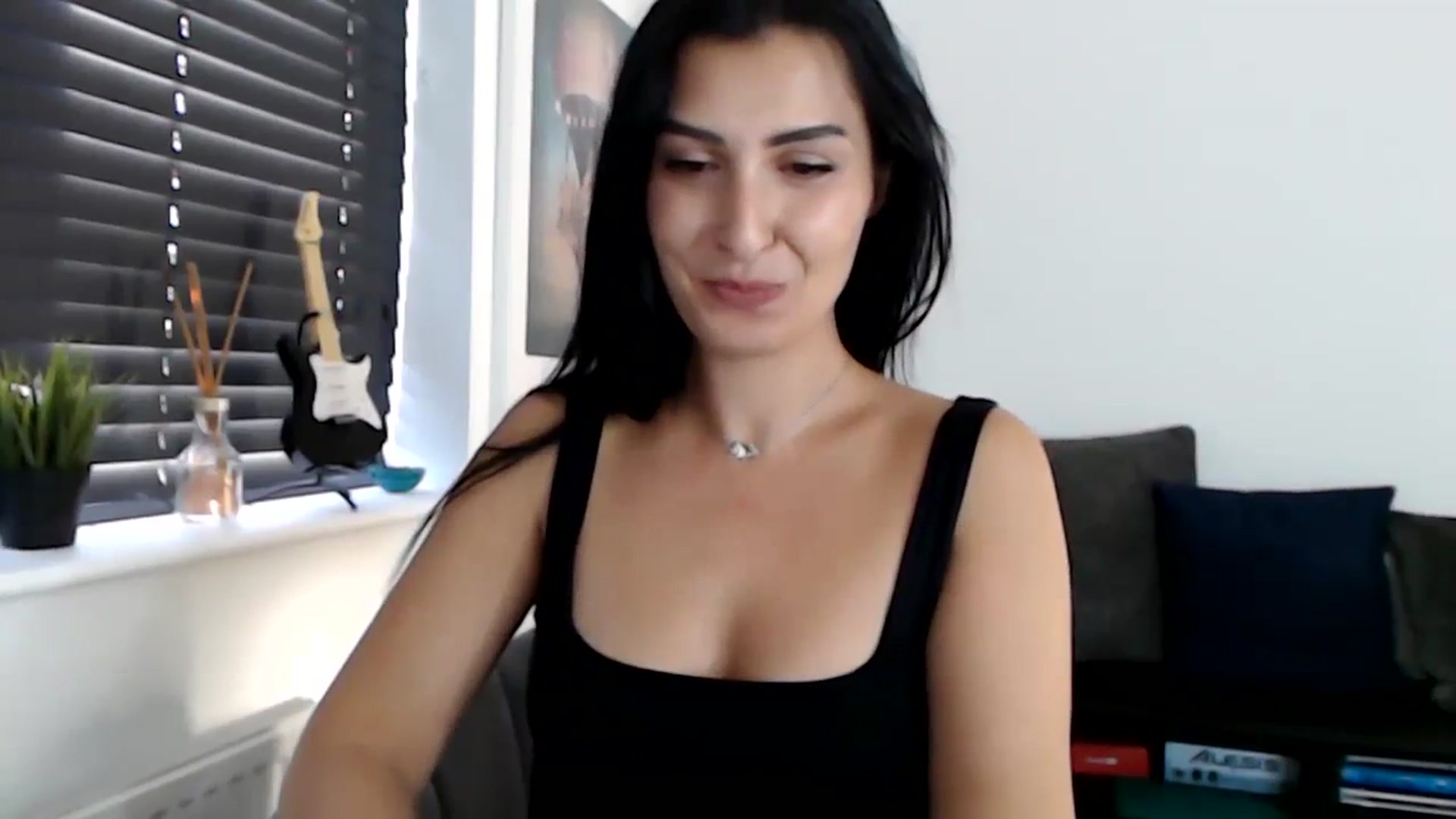 Gallery image thumbnail from LeaIson's myfreecams stream on, 12/19/2023, 13:48 image 20 of 20