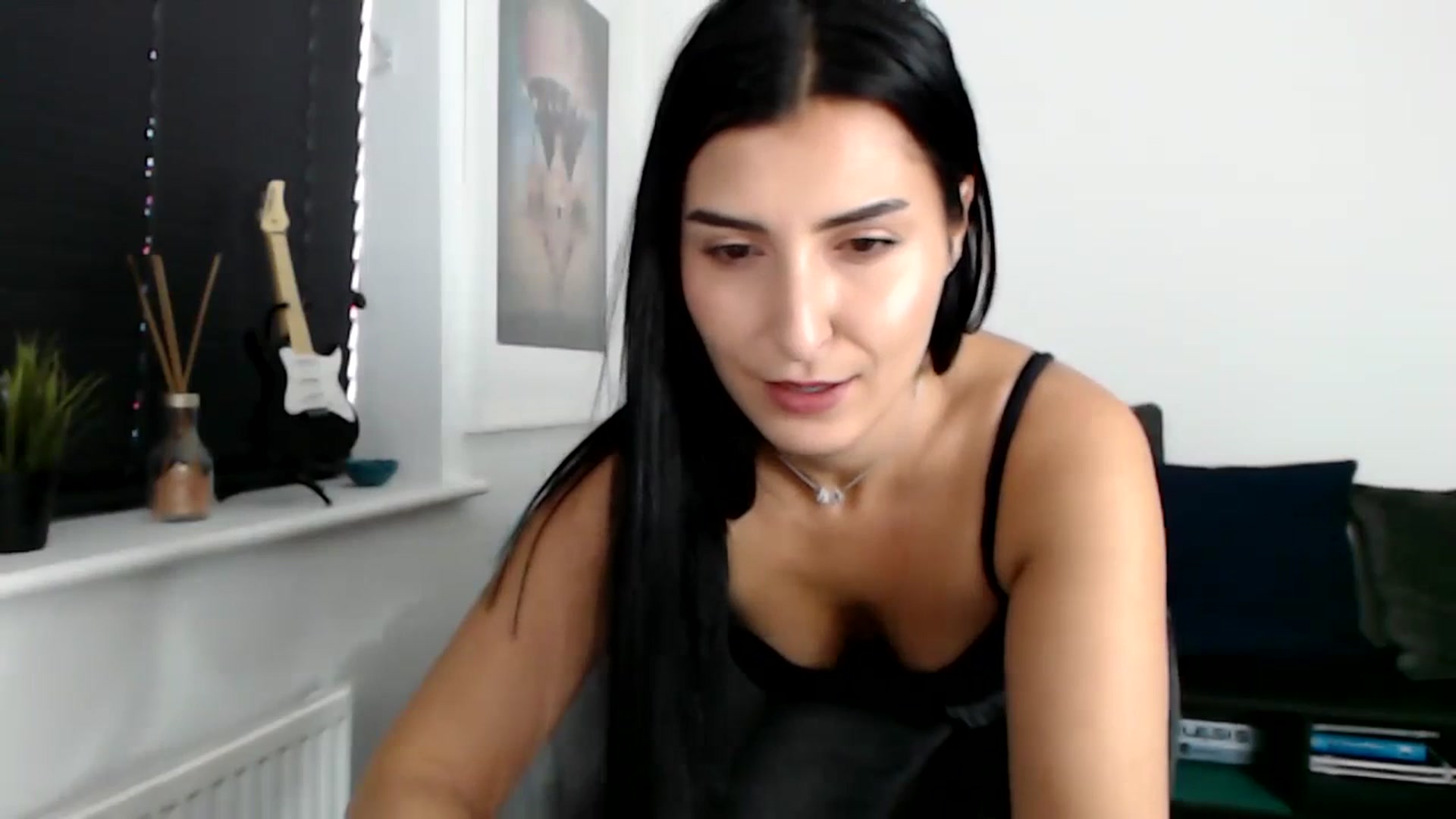 Gallery image thumbnail from LeaIson's myfreecams stream on, 12/20/2023, 12:18 image 8 of 20