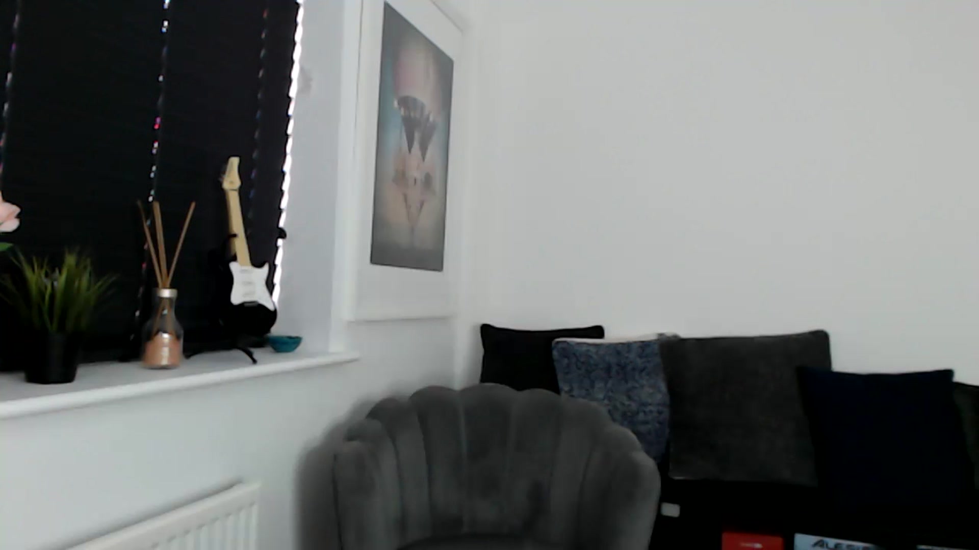 Gallery image thumbnail from LeaIson's myfreecams stream on, 12/20/2023, 14:01 image 11 of 20