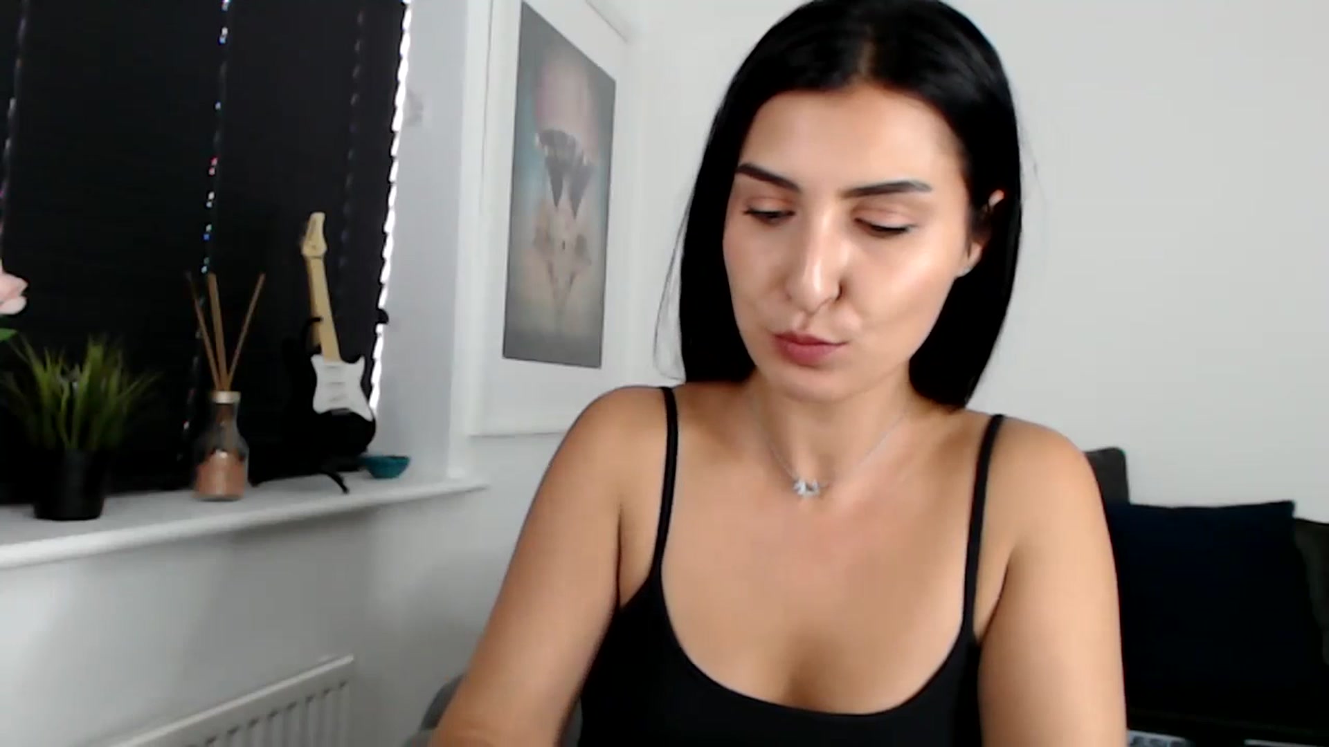 Gallery image thumbnail from LeaIson's myfreecams stream on, 12/20/2023, 14:01 image 12 of 20