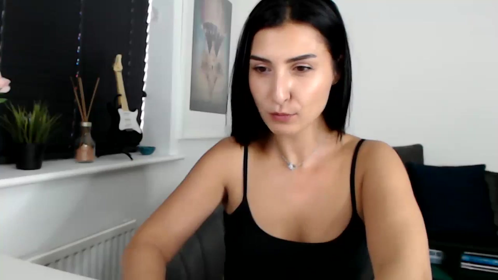 Gallery image thumbnail from LeaIson's myfreecams stream on, 12/20/2023, 14:01 image 13 of 20