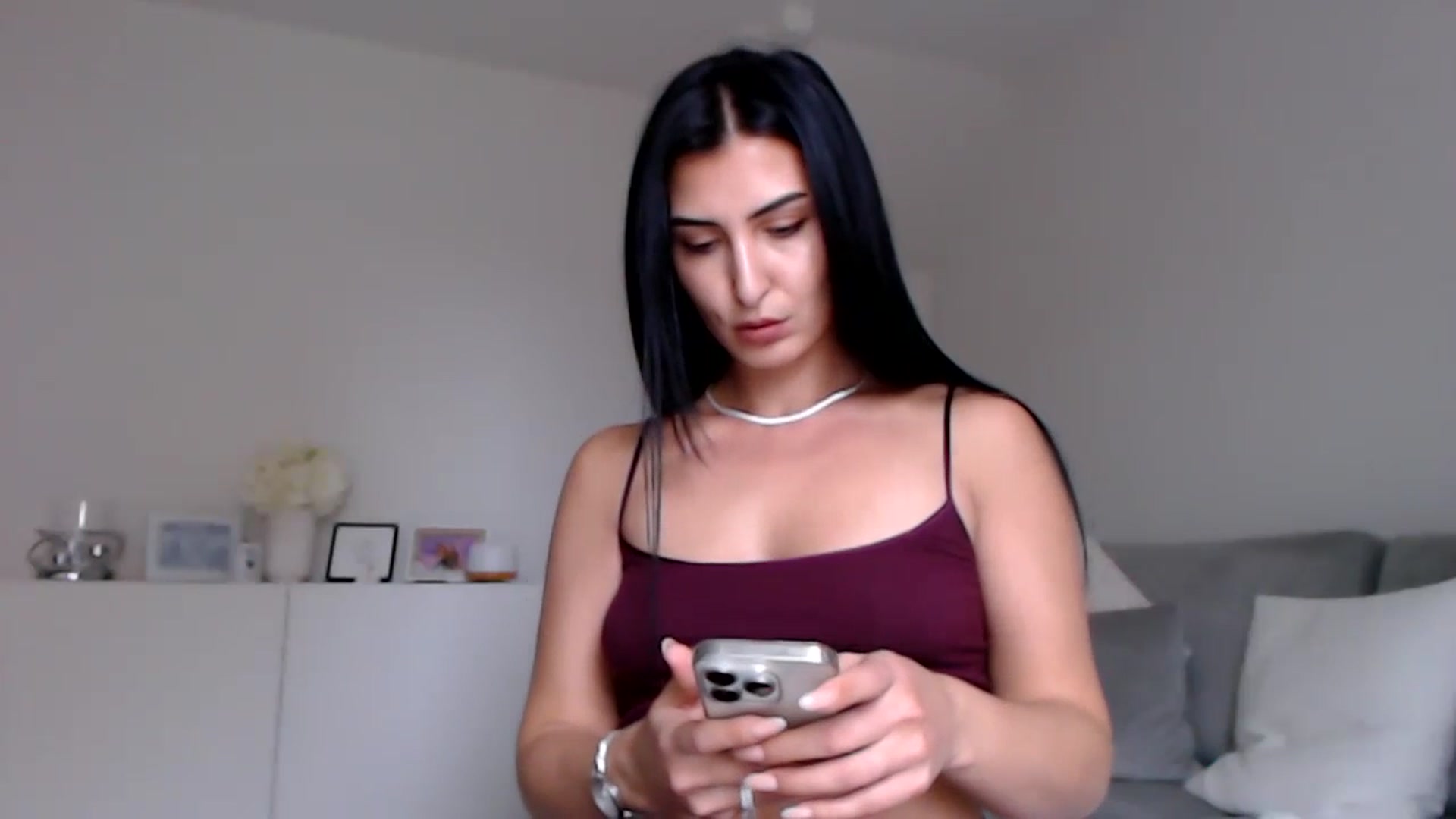 Gallery image thumbnail from LeaIson's myfreecams stream on, 01/08/2024, 11:32 image 19 of 20