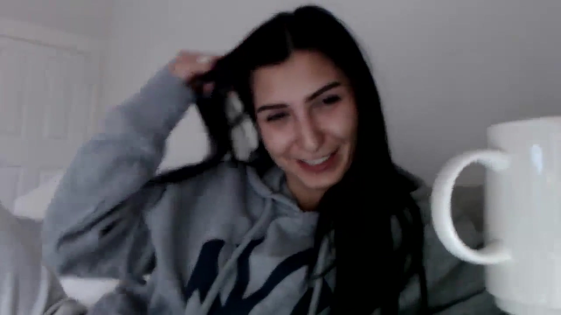 Gallery image thumbnail from LeaIson's myfreecams stream on, 01/11/2024, 10:59 image 11 of 20