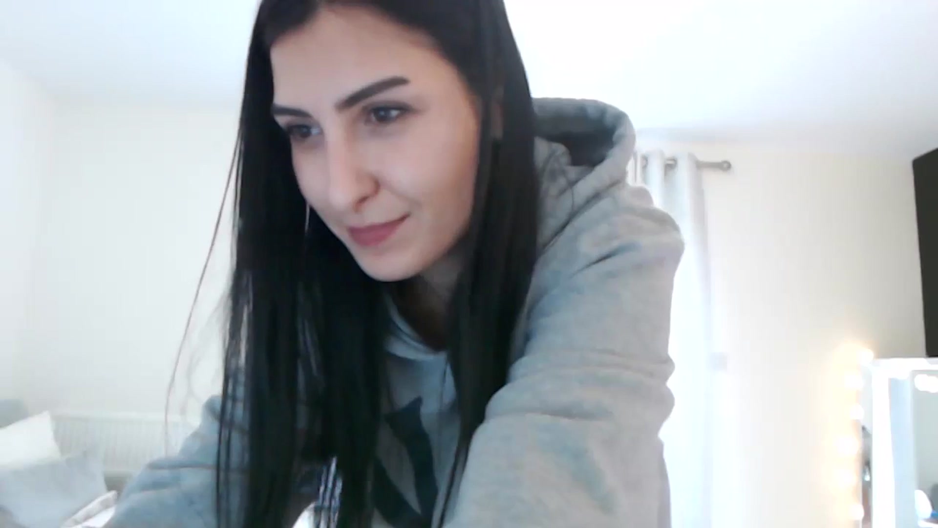 Gallery image thumbnail from LeaIson's myfreecams stream on, 01/11/2024, 12:18 image 12 of 20