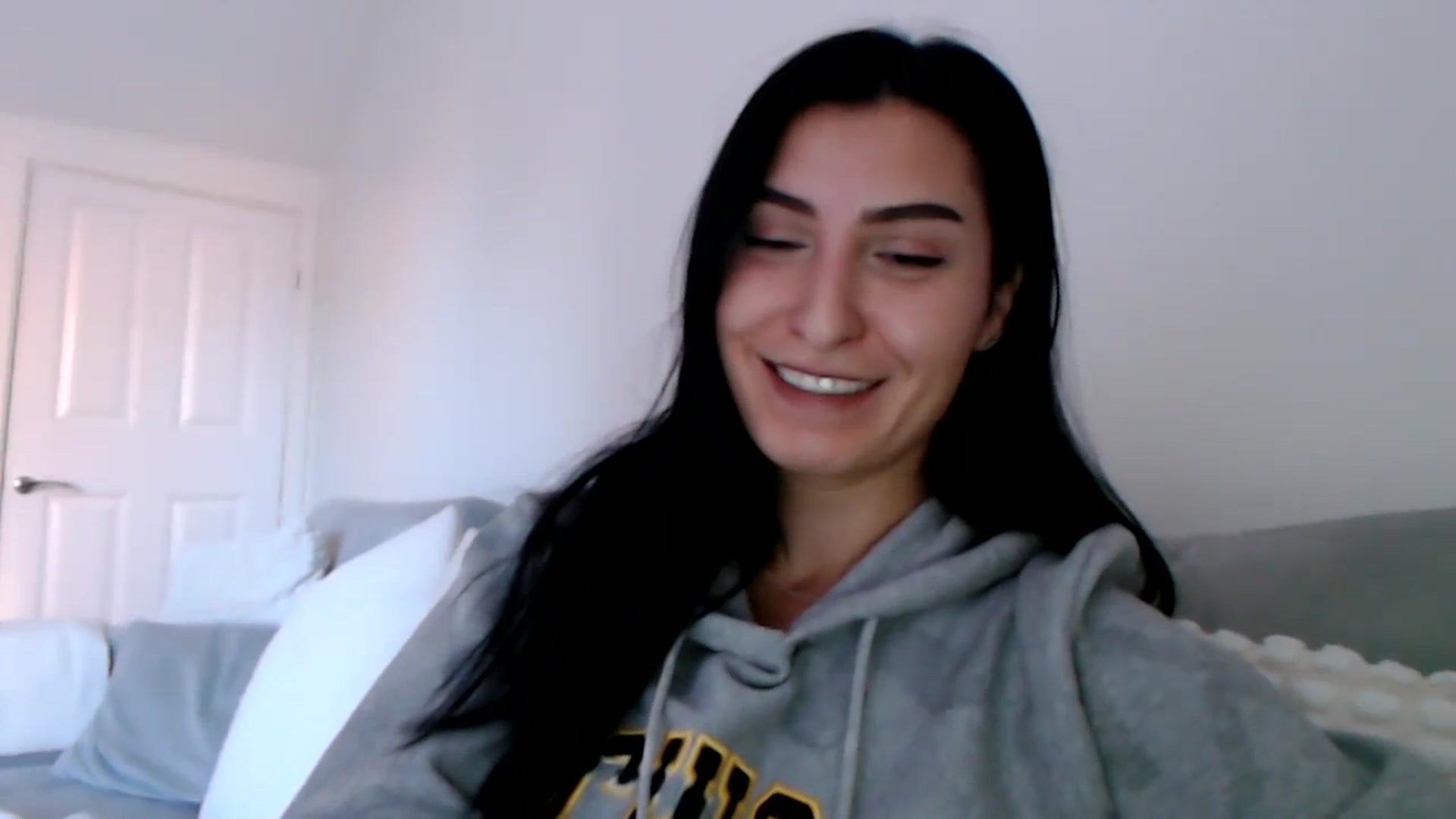 Gallery image thumbnail from LeaIson's myfreecams stream on, 01/15/2024, 10:59 image 14 of 20