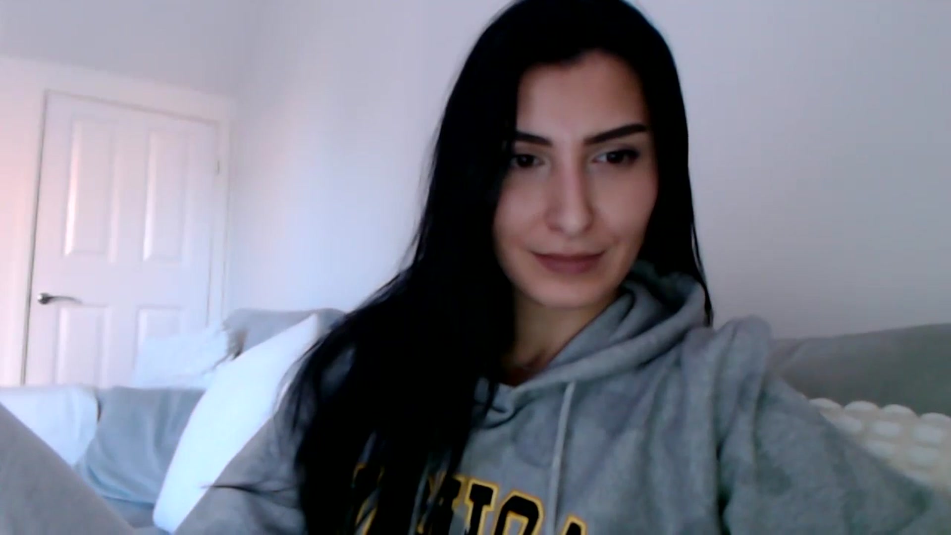 Gallery image thumbnail from LeaIson's myfreecams stream on, 01/15/2024, 10:59 image 13 of 20