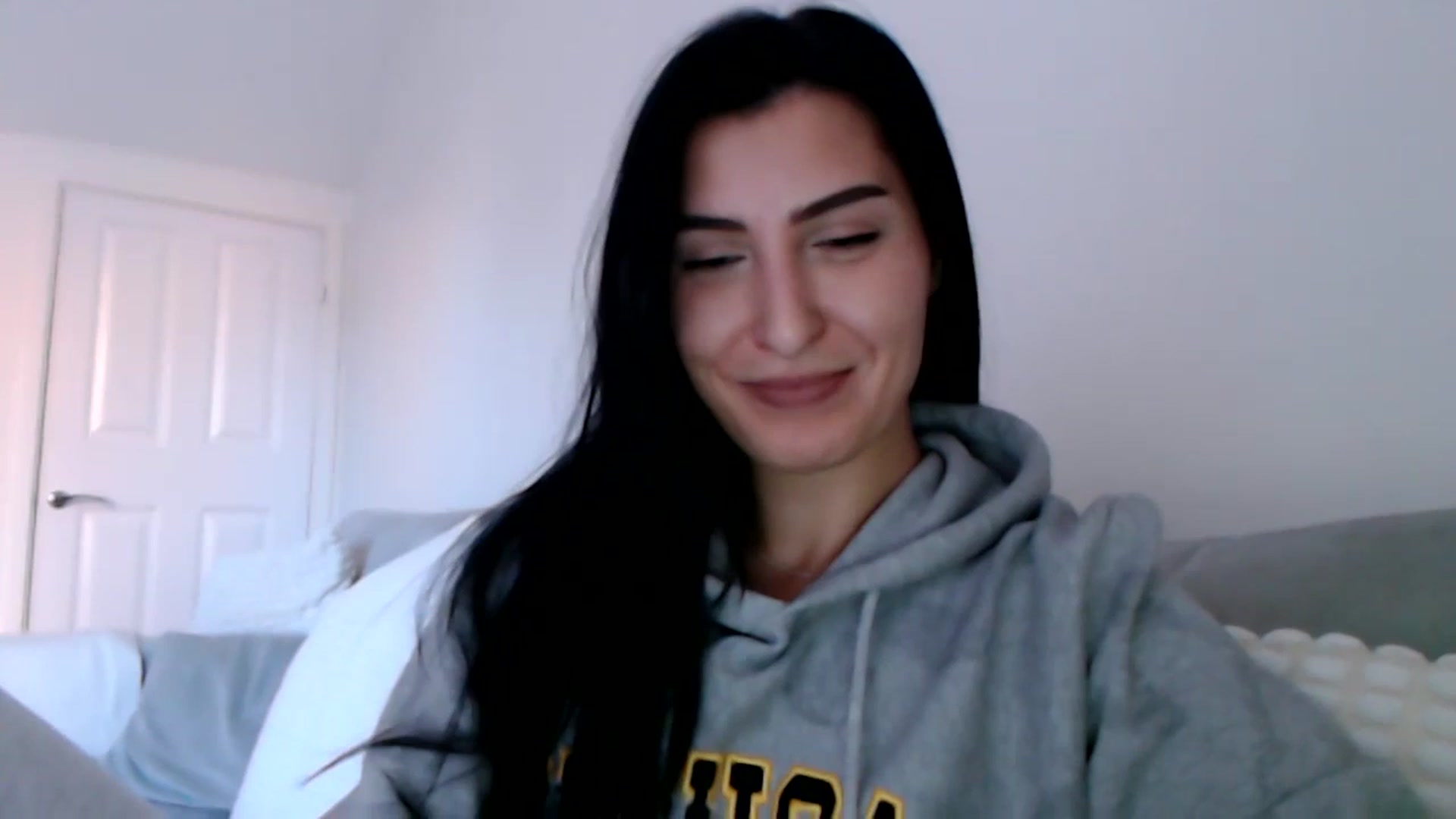Gallery image thumbnail from LeaIson's myfreecams stream on, 01/15/2024, 10:59 image 12 of 20