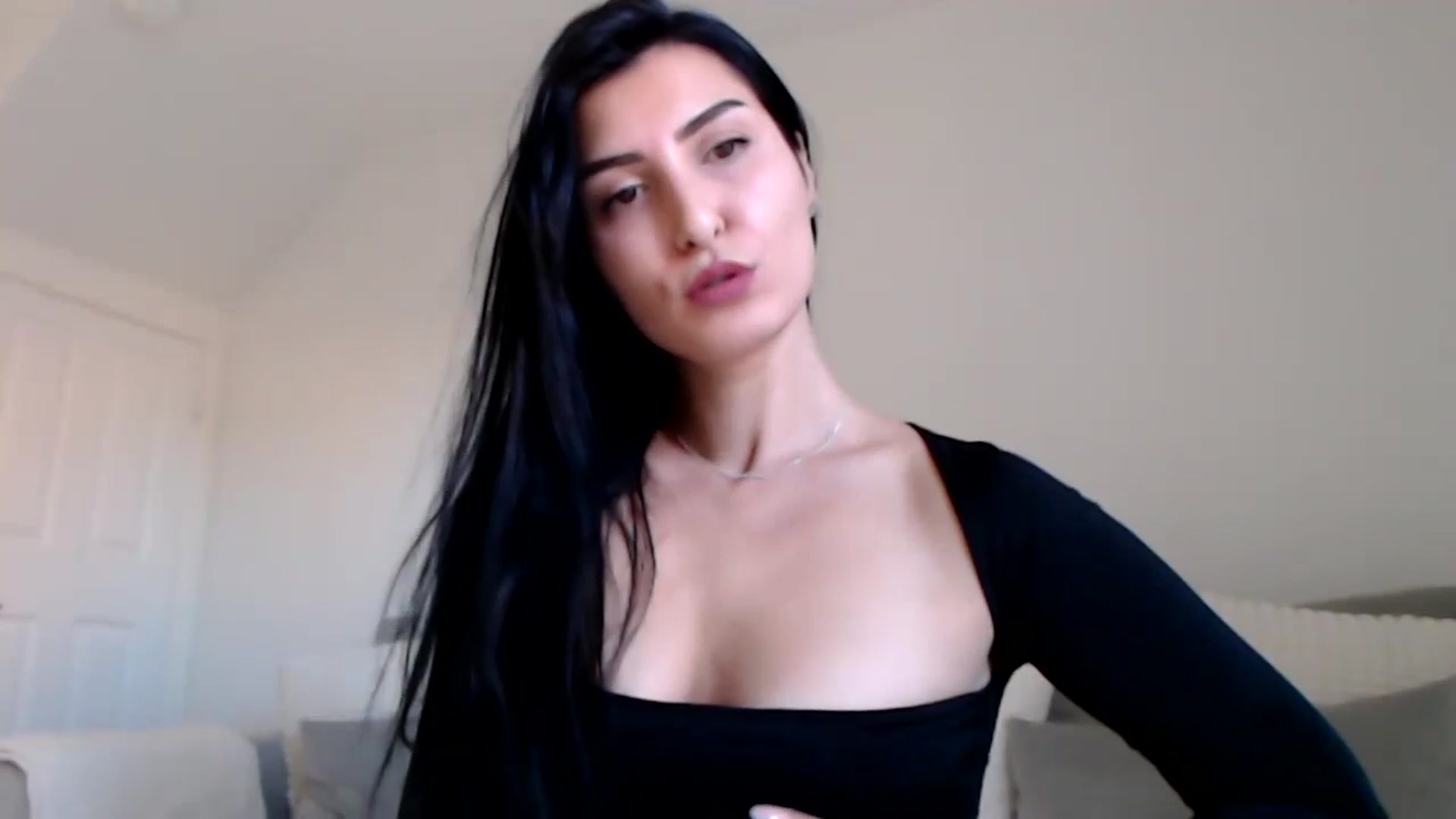 Gallery image thumbnail from LeaIson's myfreecams stream on, 01/15/2024, 12:12 image 8 of 20
