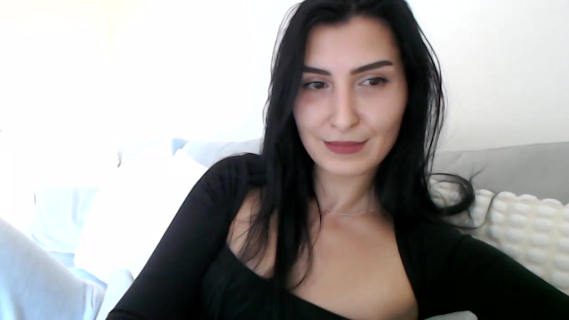 Gallery image thumbnail from LeaIson's myfreecams stream on, 01/15/2024, 12:40 image 18 of 20