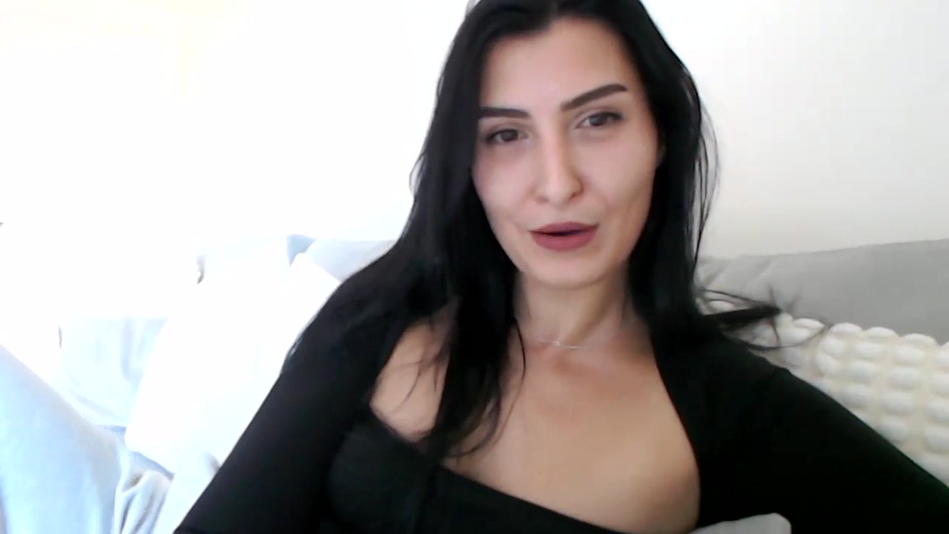 Gallery image thumbnail from LeaIson's myfreecams stream on, 01/15/2024, 12:40 image 14 of 20