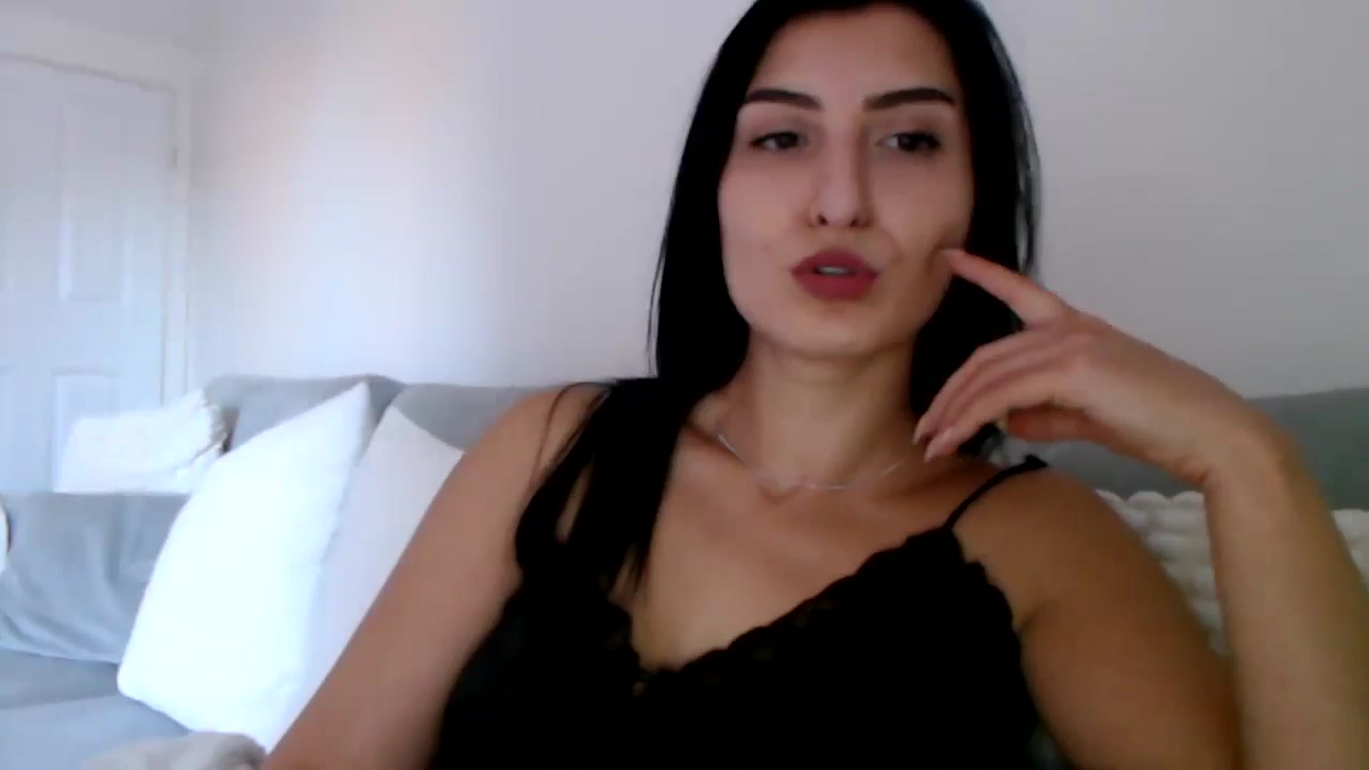 Gallery image thumbnail from LeaIson's myfreecams stream on, 01/15/2024, 13:55 image 15 of 20