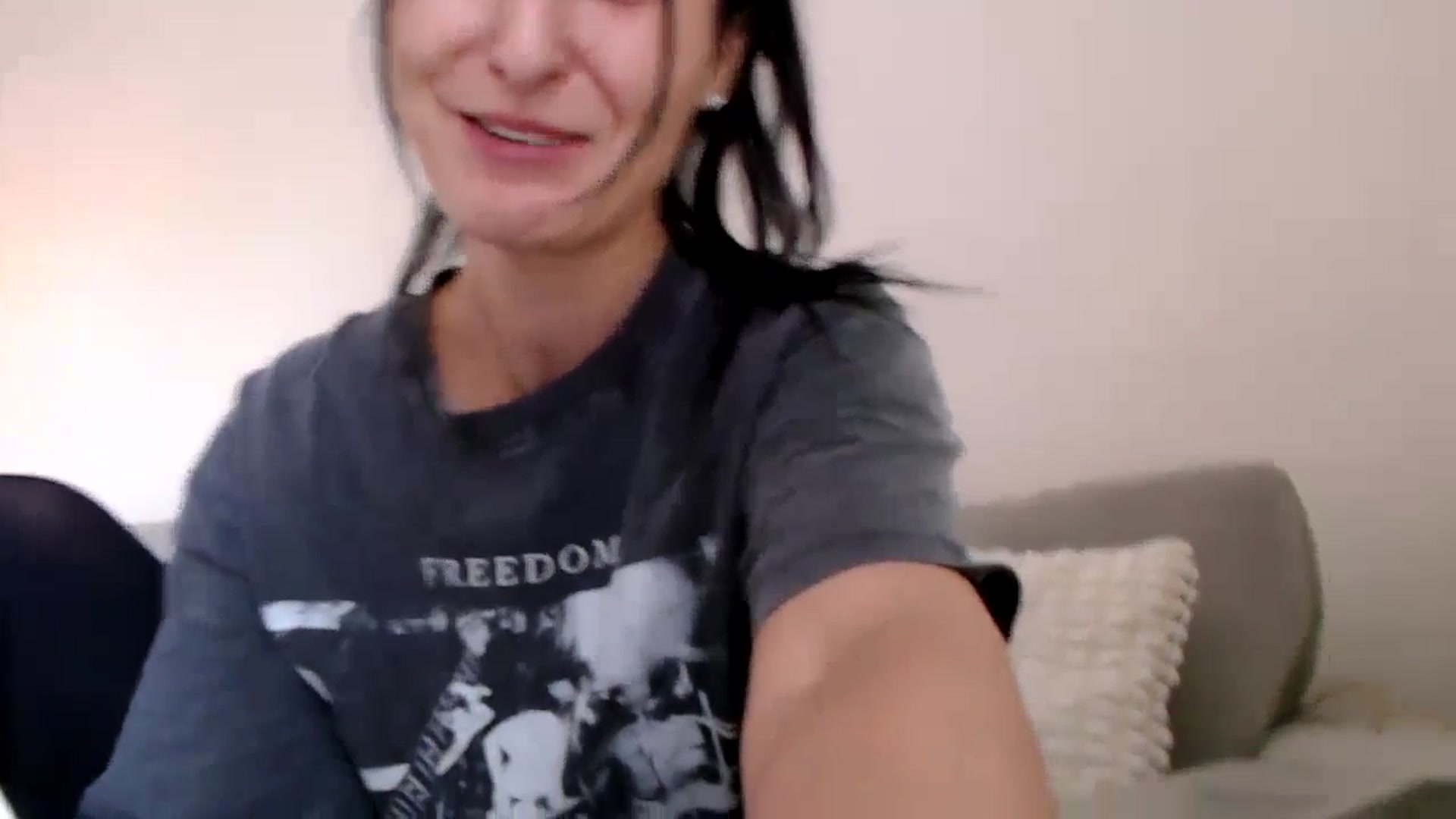 Gallery image thumbnail from LeaIson's myfreecams stream on, 01/18/2024, 11:51 image 10 of 20