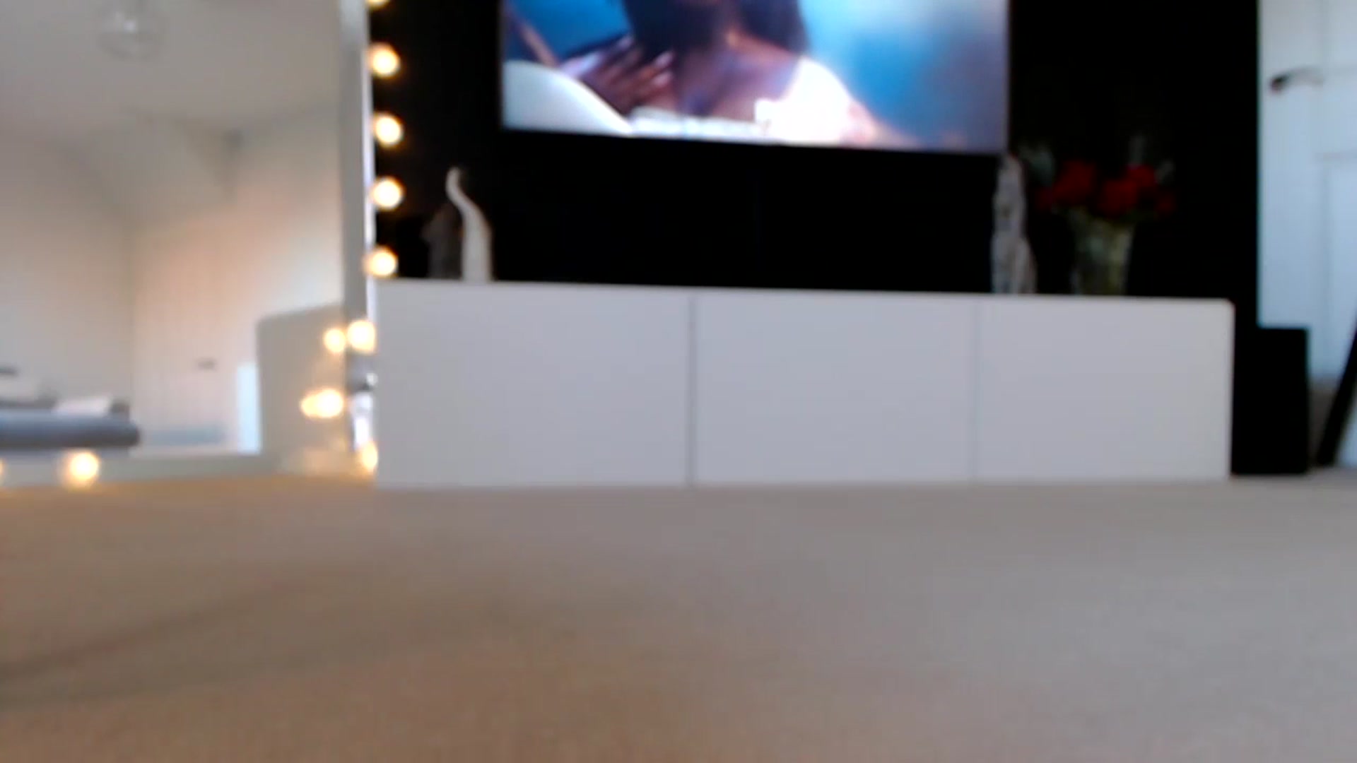 Gallery image thumbnail from LeaIson's myfreecams stream on, 01/18/2024, 11:51 image 14 of 20