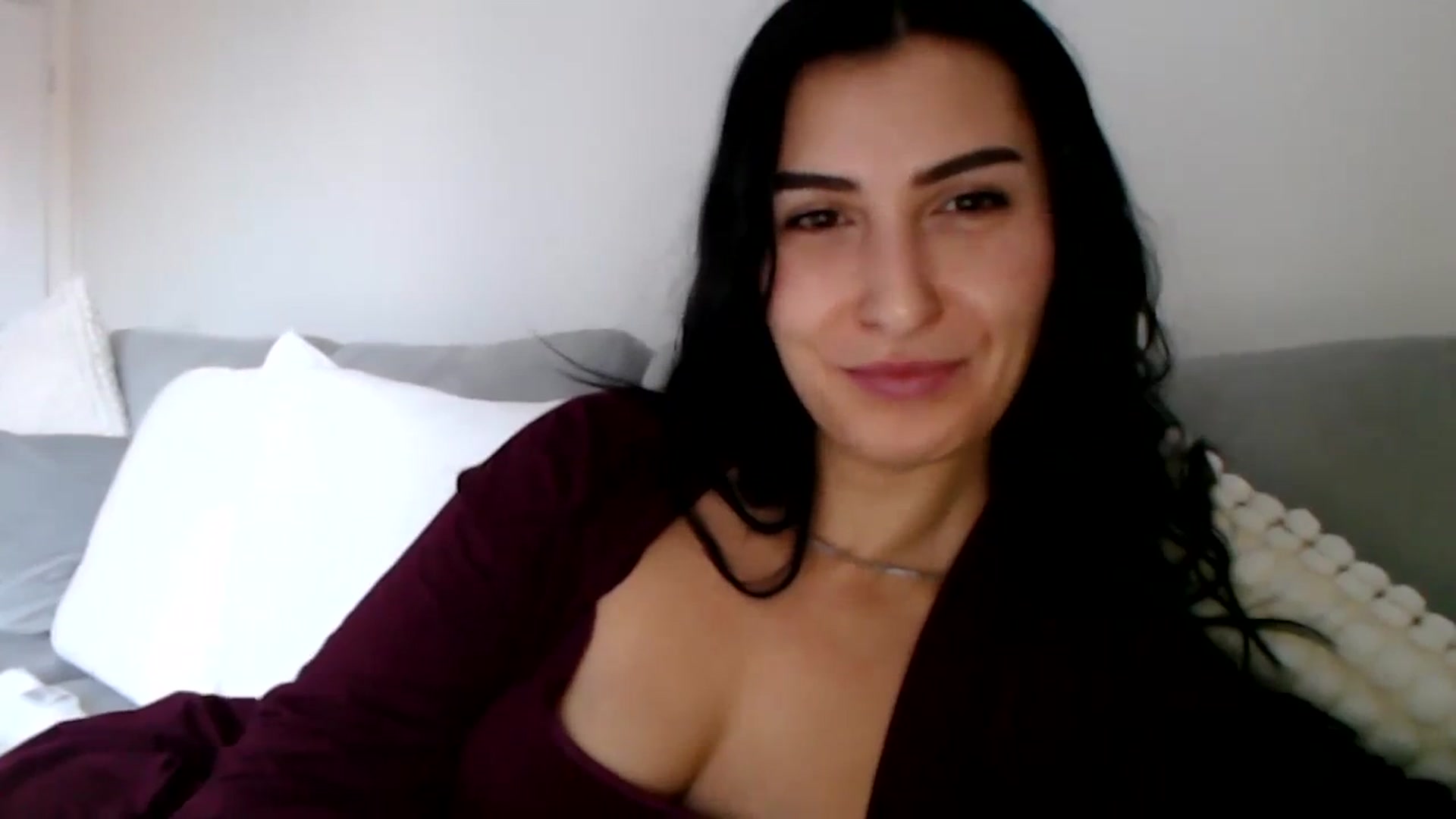 Gallery image thumbnail from LeaIson's myfreecams stream on, 01/26/2024, 09:15 image 5 of 20
