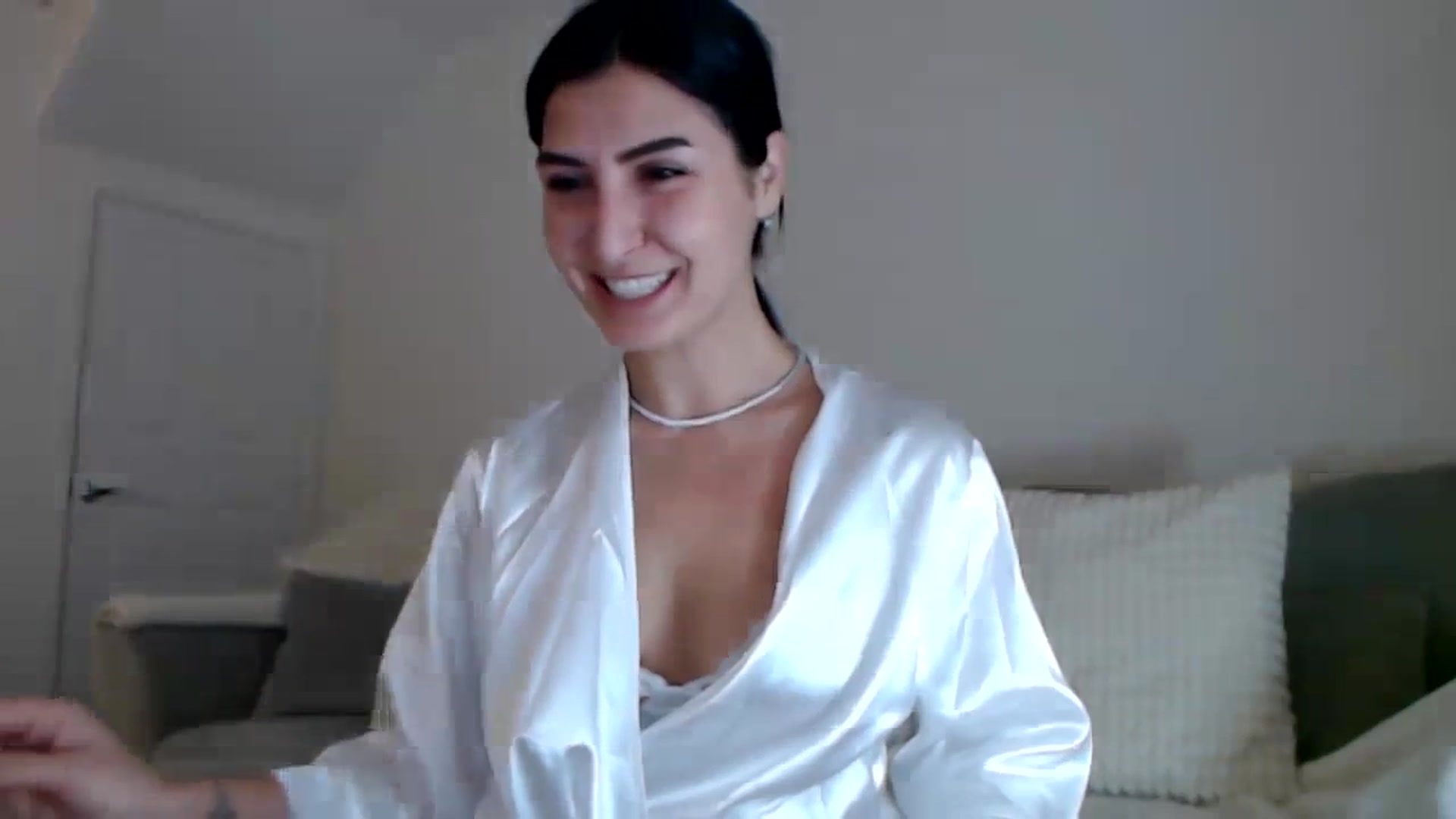 Gallery image thumbnail from LeaIson's myfreecams stream on, 01/29/2024, 10:05 image 11 of 20