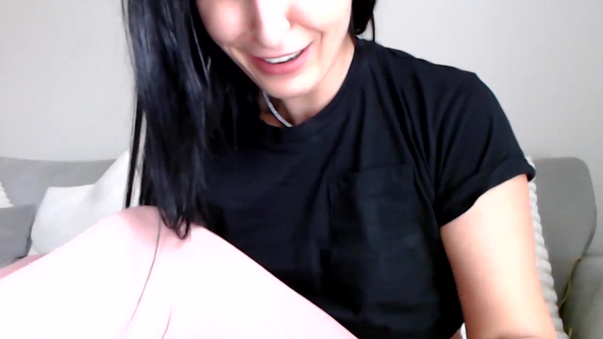 Gallery image thumbnail from LeaIson's myfreecams stream on, 01/29/2024, 13:07 image 16 of 20