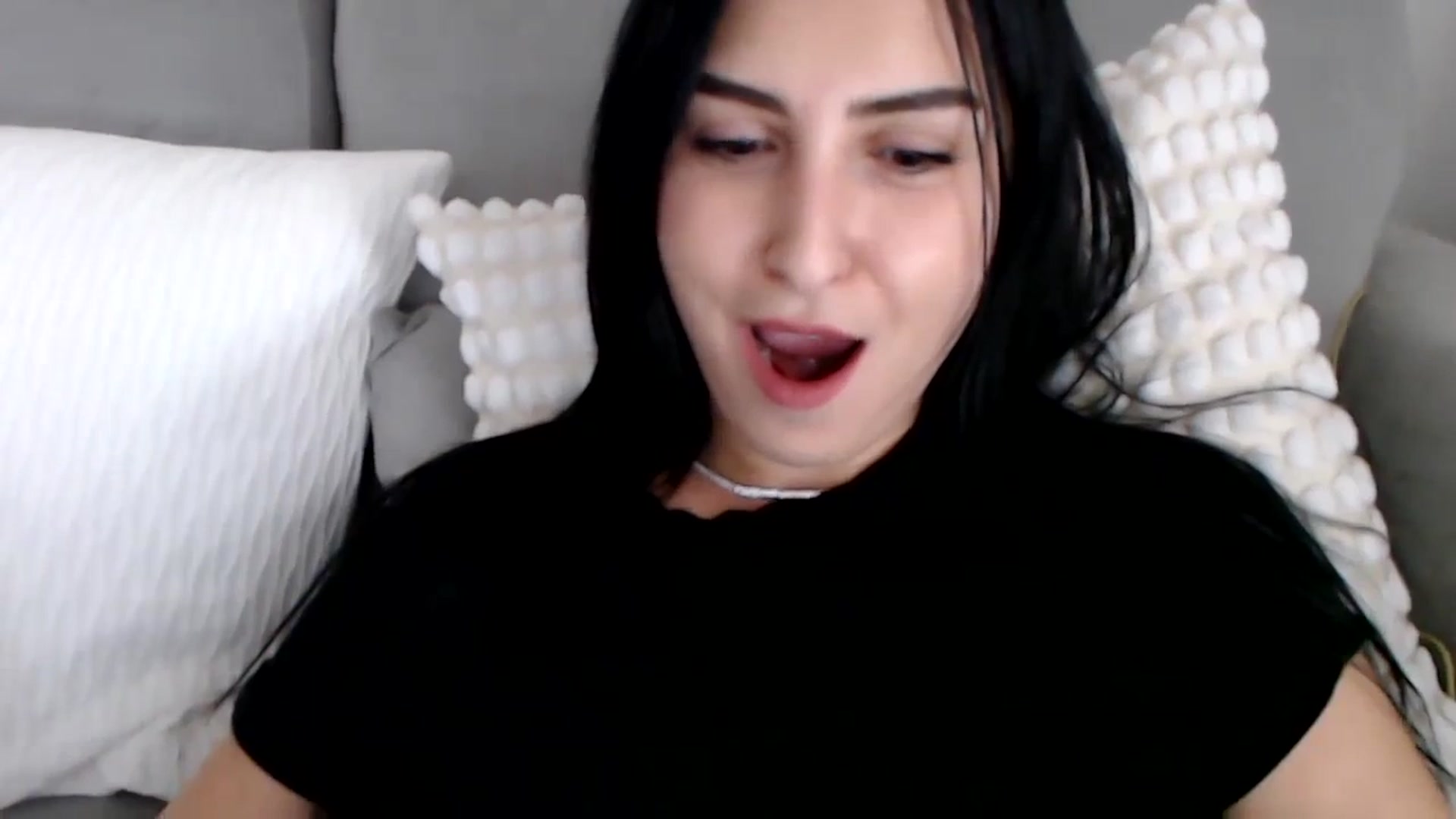 Gallery image thumbnail from LeaIson's myfreecams stream on, 01/29/2024, 13:07 image 12 of 20