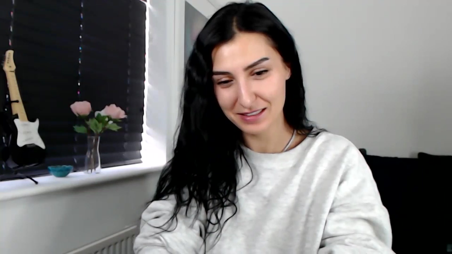 Gallery image thumbnail from LeaIson's myfreecams stream on, 02/01/2024, 08:42 image 10 of 20