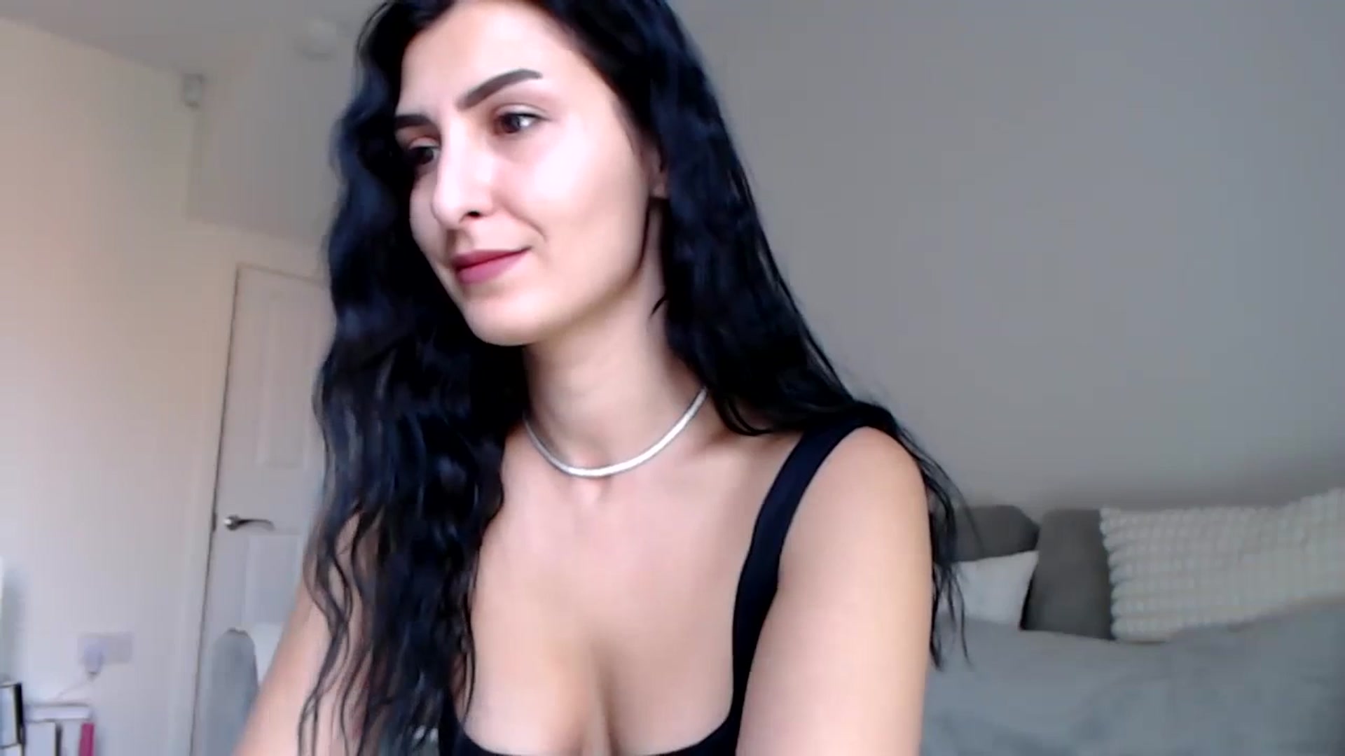 Gallery image thumbnail from LeaIson's myfreecams stream on, 02/01/2024, 11:46 image 10 of 20