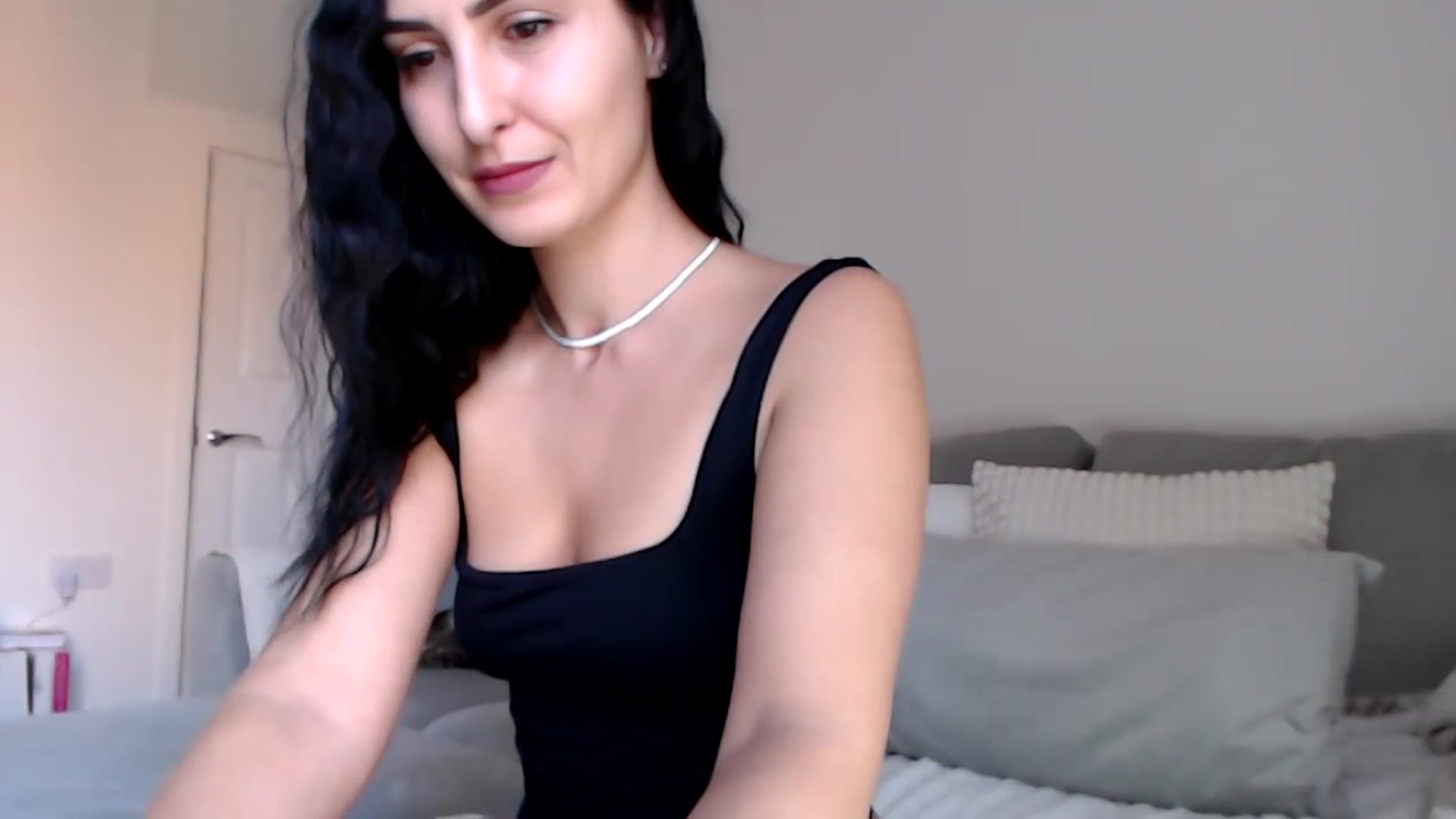 Gallery image thumbnail from LeaIson's myfreecams stream on, 02/01/2024, 11:46 image 1 of 20