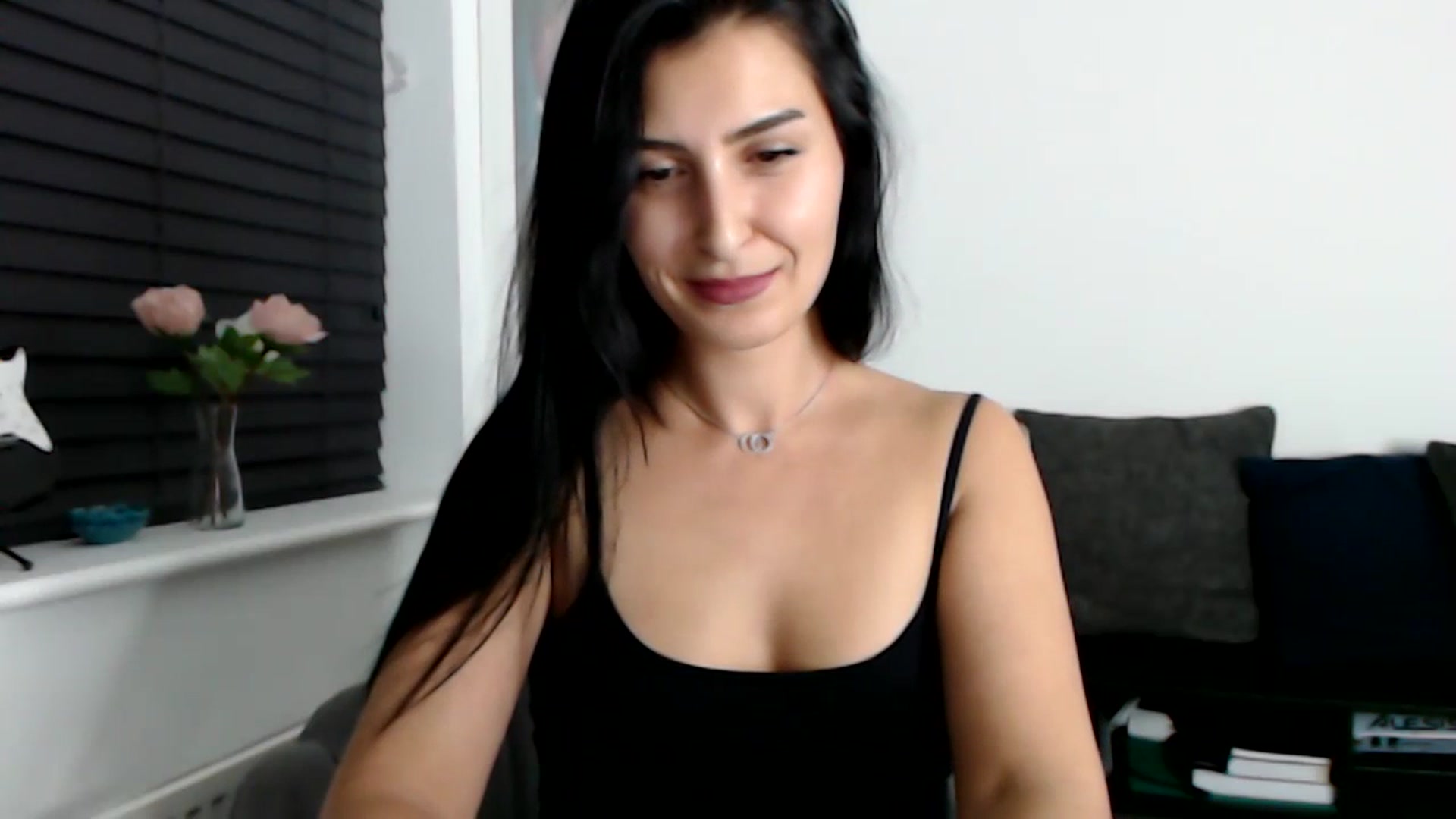 Gallery image thumbnail from LeaIson's myfreecams stream on, 02/03/2024, 18:00 image 16 of 20