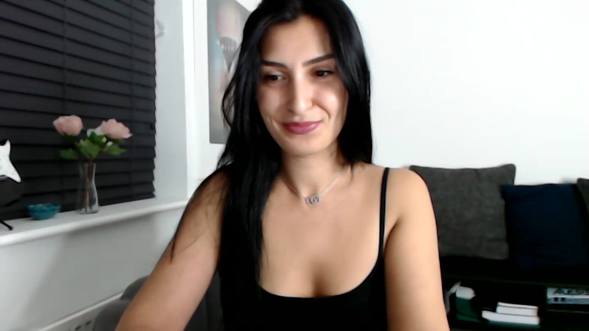 Gallery image thumbnail from LeaIson's myfreecams stream on, 02/03/2024, 18:00 image 2 of 20