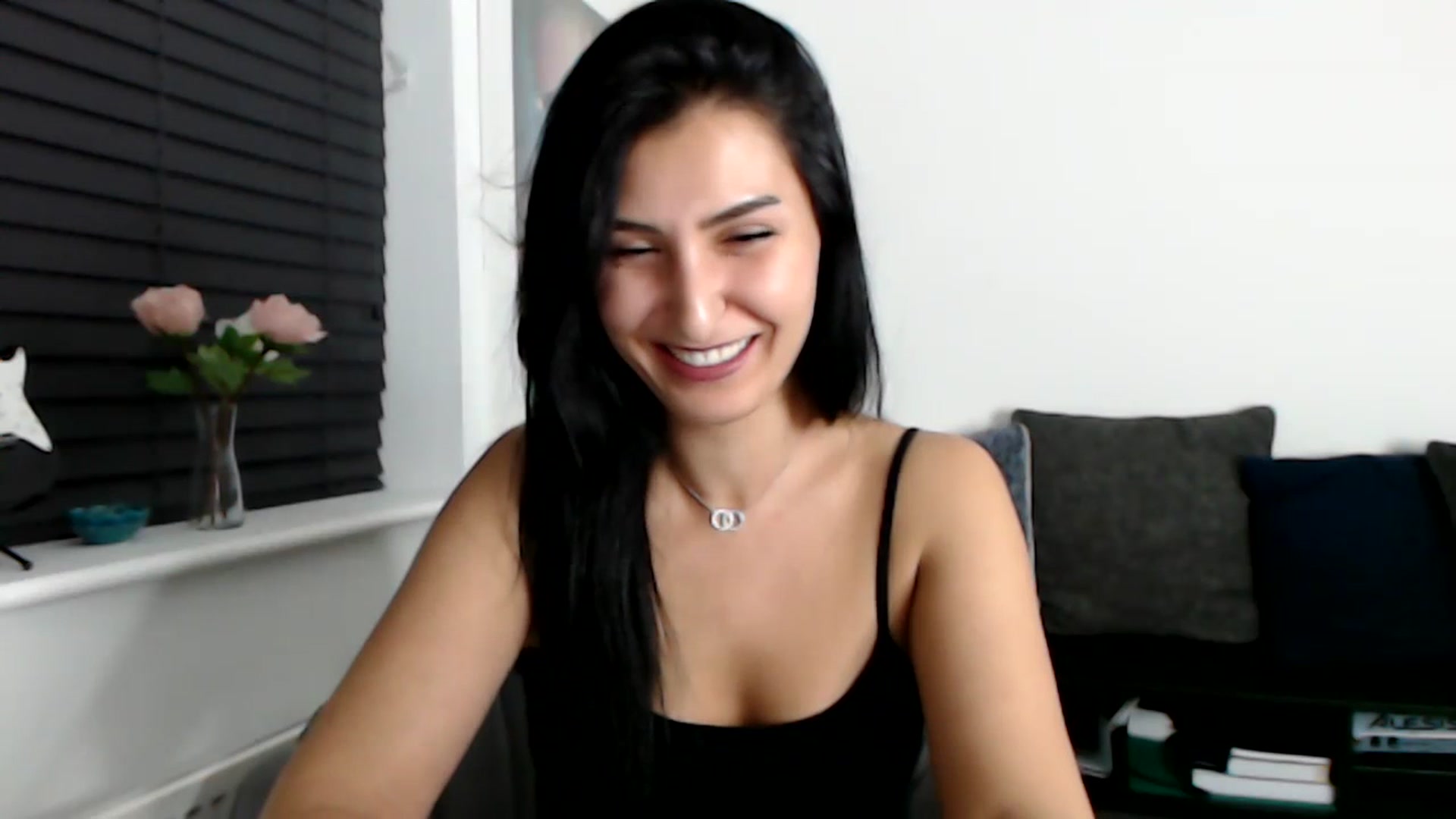 Gallery image thumbnail from LeaIson's myfreecams stream on, 02/03/2024, 18:00 image 13 of 20