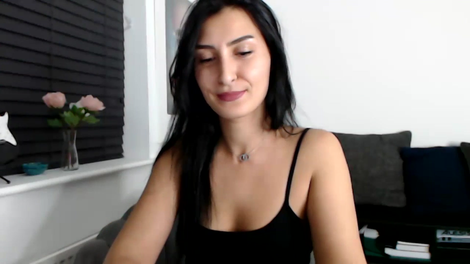 Gallery image thumbnail from LeaIson's myfreecams stream on, 02/03/2024, 18:00 image 4 of 20