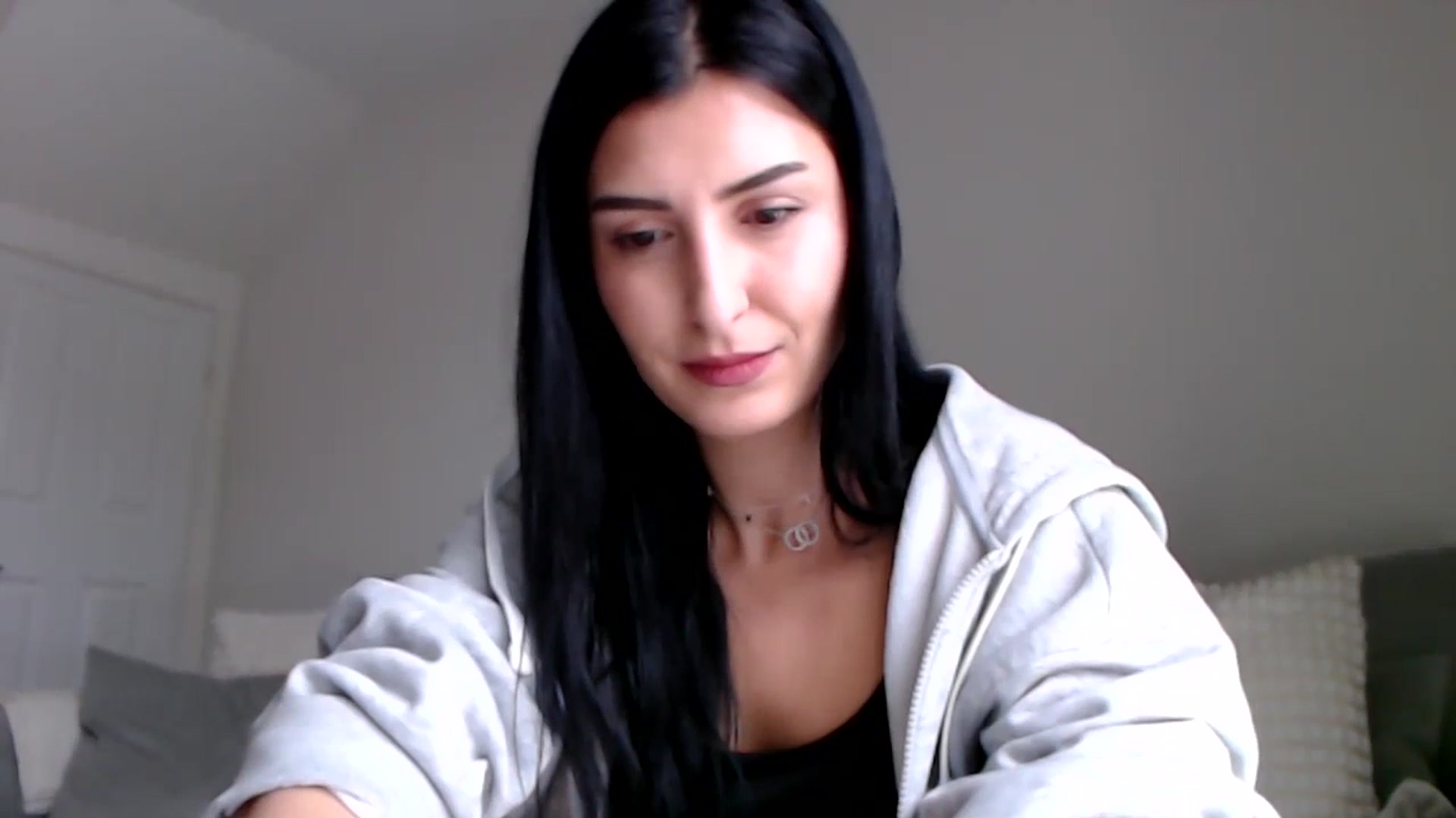 Gallery image thumbnail from LeaIson's myfreecams stream on, 02/08/2024, 10:49 image 14 of 20