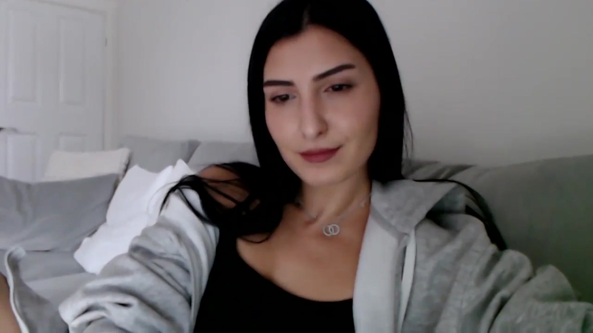 Gallery image thumbnail from LeaIson's myfreecams stream on, 02/08/2024, 10:49 image 20 of 20