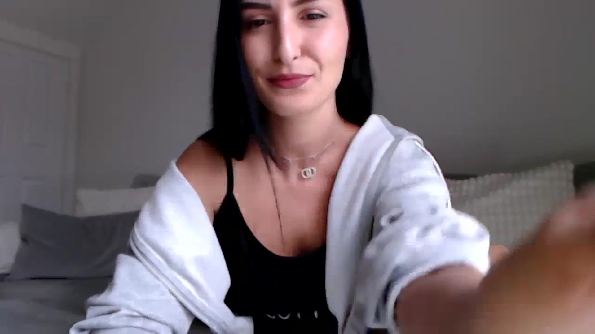 Gallery image thumbnail from LeaIson's myfreecams stream on, 02/08/2024, 10:49 image 3 of 20