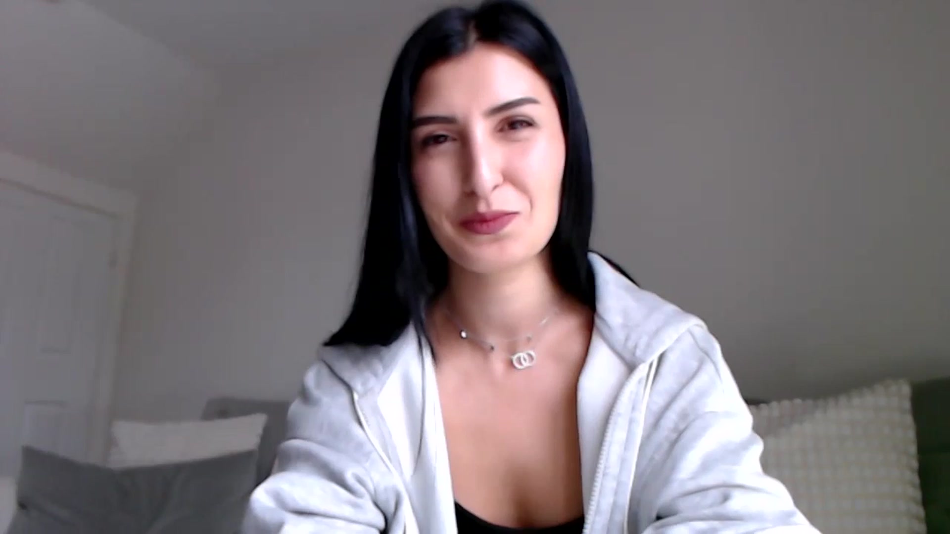 Gallery image thumbnail from LeaIson's myfreecams stream on, 02/08/2024, 10:49 image 5 of 20