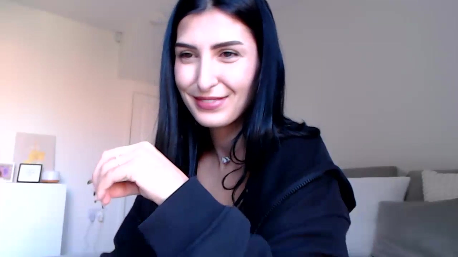 Gallery image thumbnail from LeaIson's myfreecams stream on, 02/23/2024, 11:21 image 15 of 20