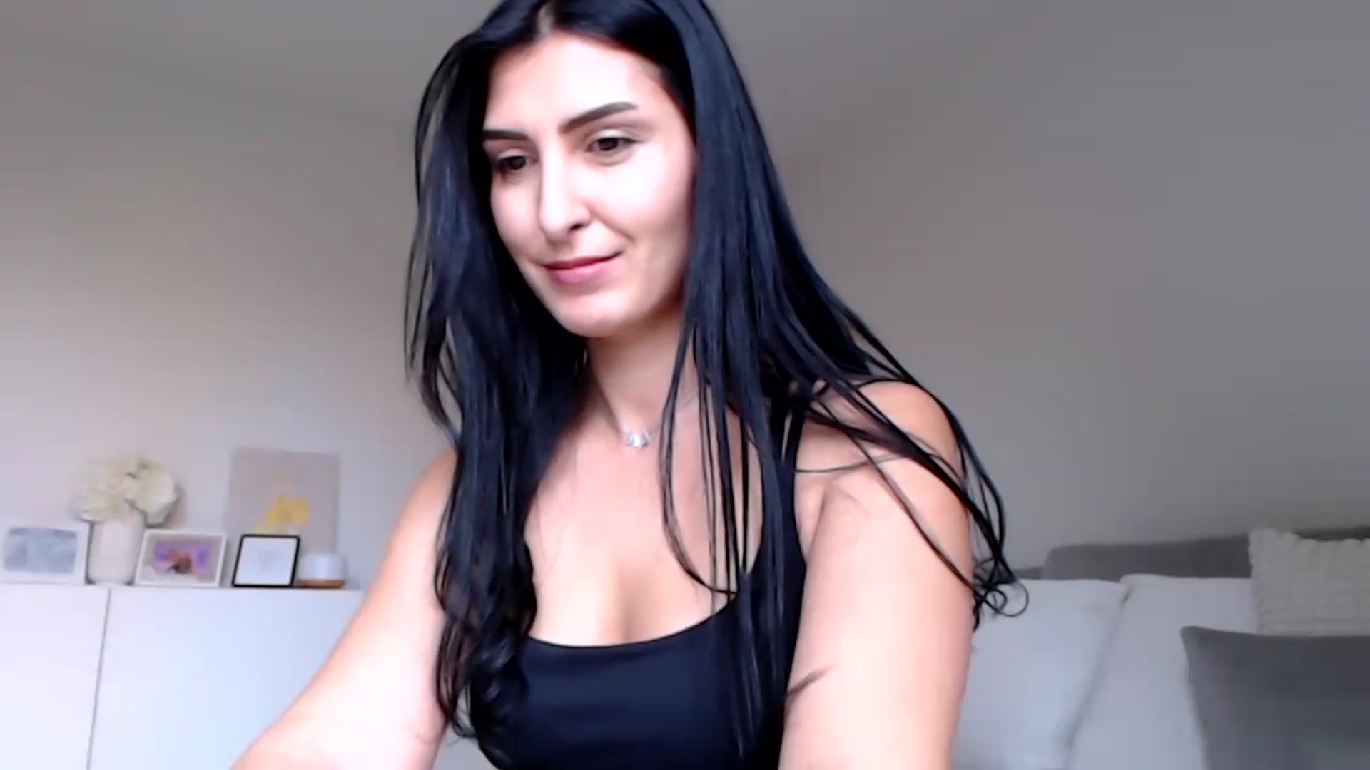 Gallery image thumbnail from LeaIson's myfreecams stream on, 02/23/2024, 13:13 image 15 of 20