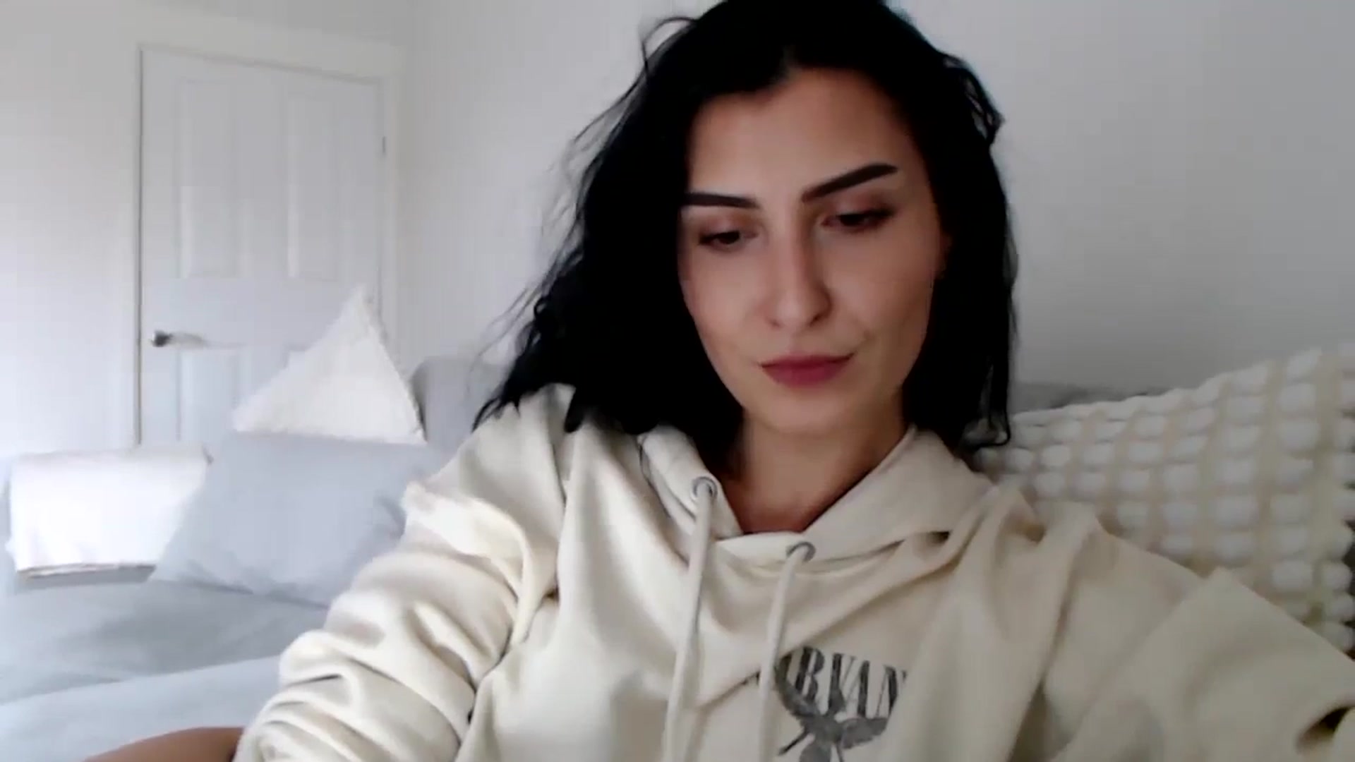 Gallery image thumbnail from LeaIson's myfreecams stream on, 02/26/2024, 11:03 image 17 of 20