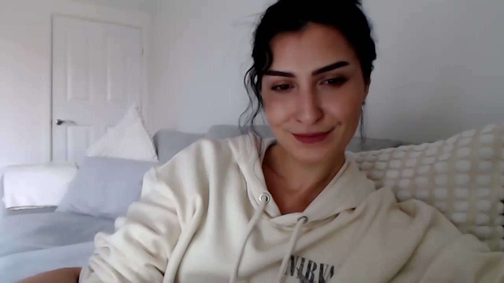 Gallery image thumbnail from LeaIson's myfreecams stream on, 02/26/2024, 11:03 image 16 of 20