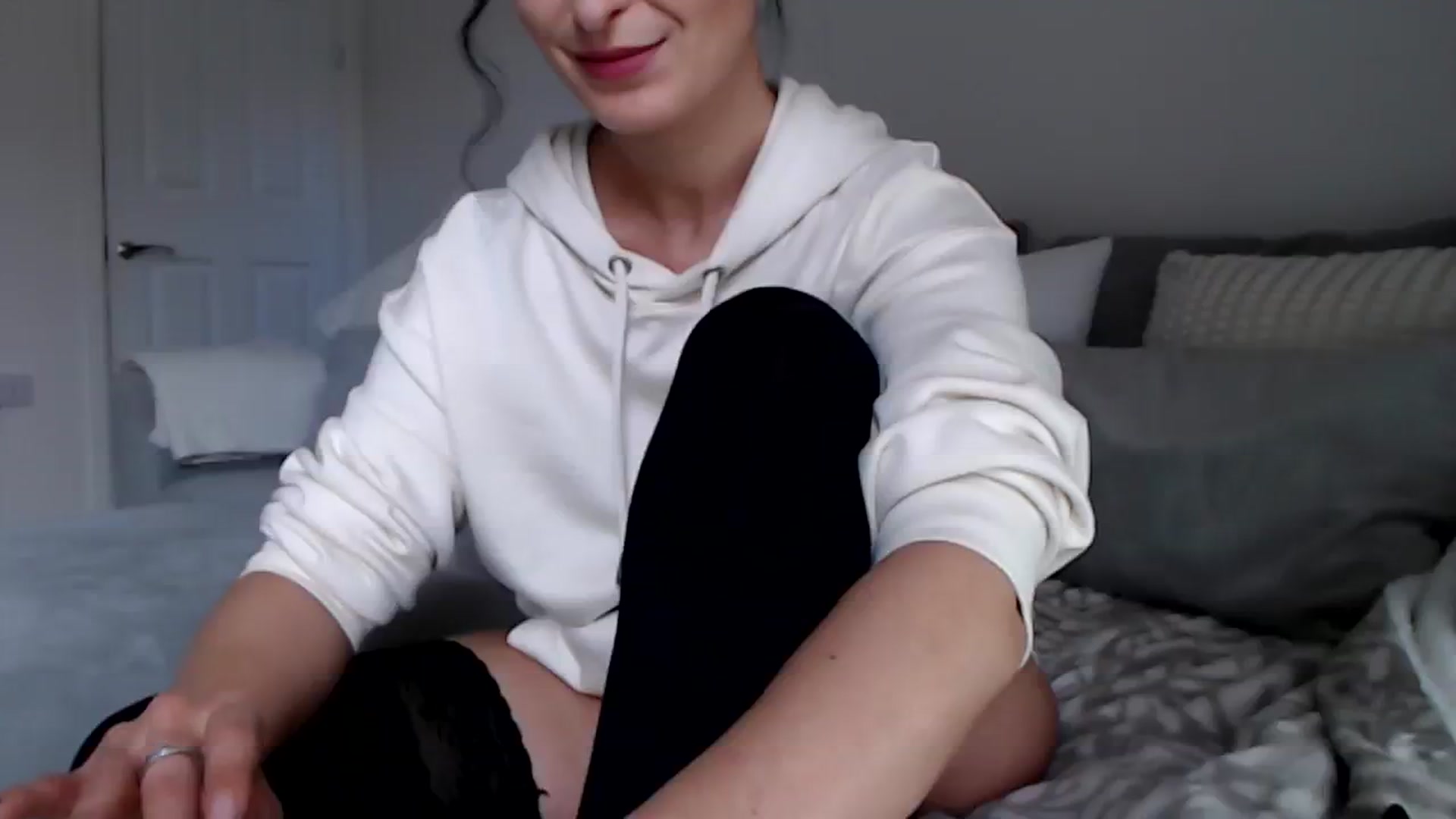 Gallery image thumbnail from LeaIson's myfreecams stream on, 02/26/2024, 11:03 image 11 of 20