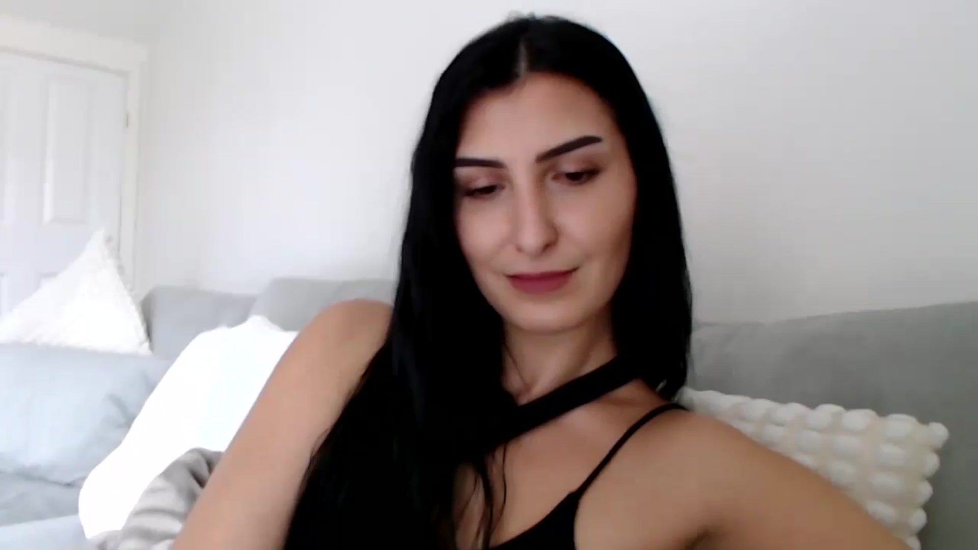Gallery image thumbnail from LeaIson's myfreecams stream on, 02/26/2024, 12:25 image 17 of 20