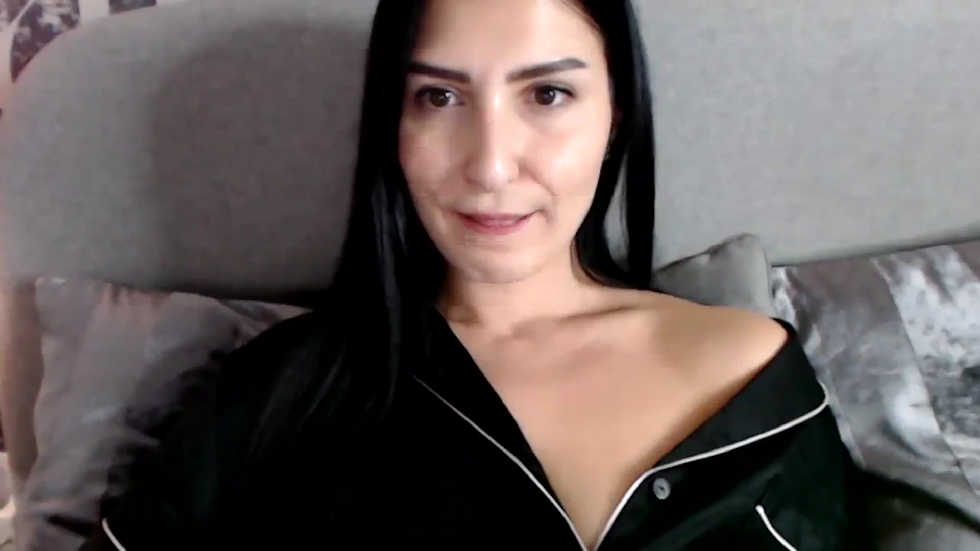 Gallery image thumbnail from LeaIson's myfreecams stream on, 02/29/2024, 10:44 image 2 of 20