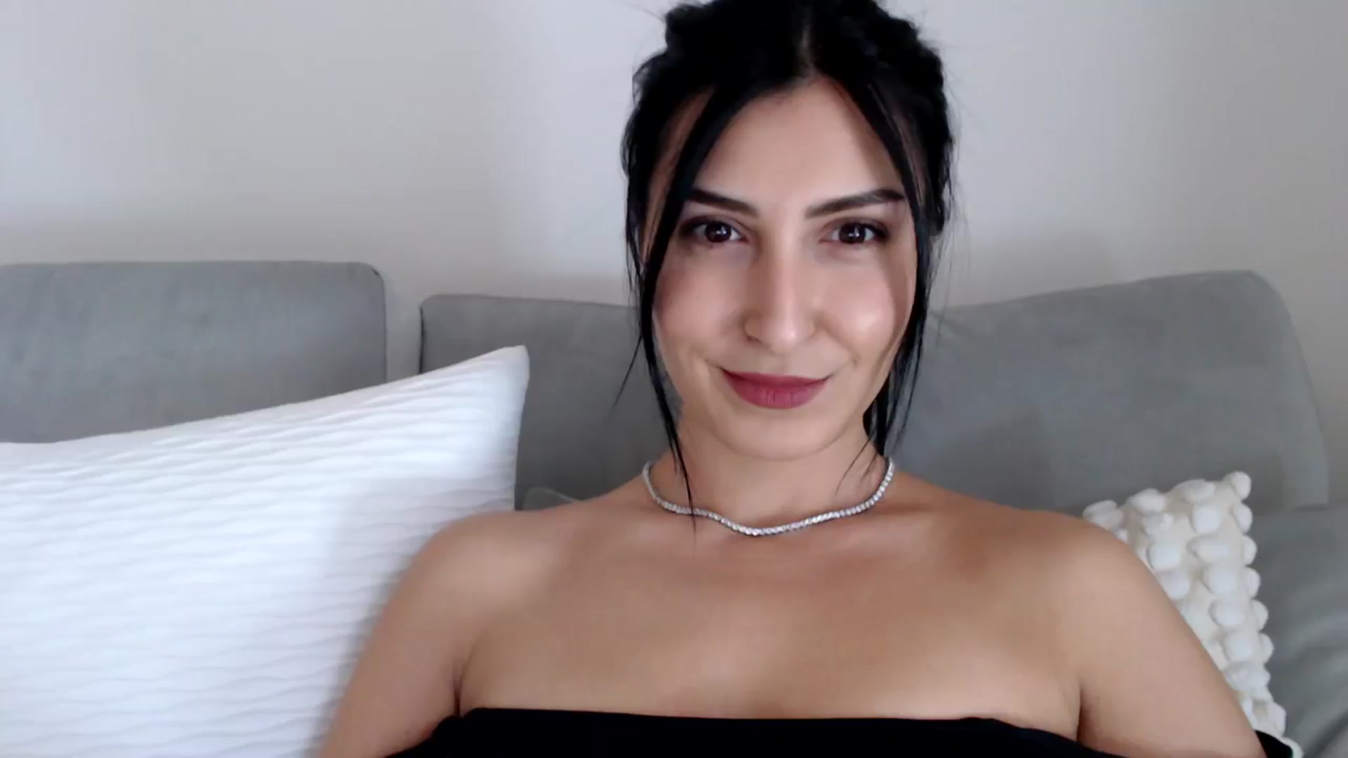 Gallery image thumbnail from LeaIson's myfreecams stream on, 03/01/2024, 11:53 image 3 of 20