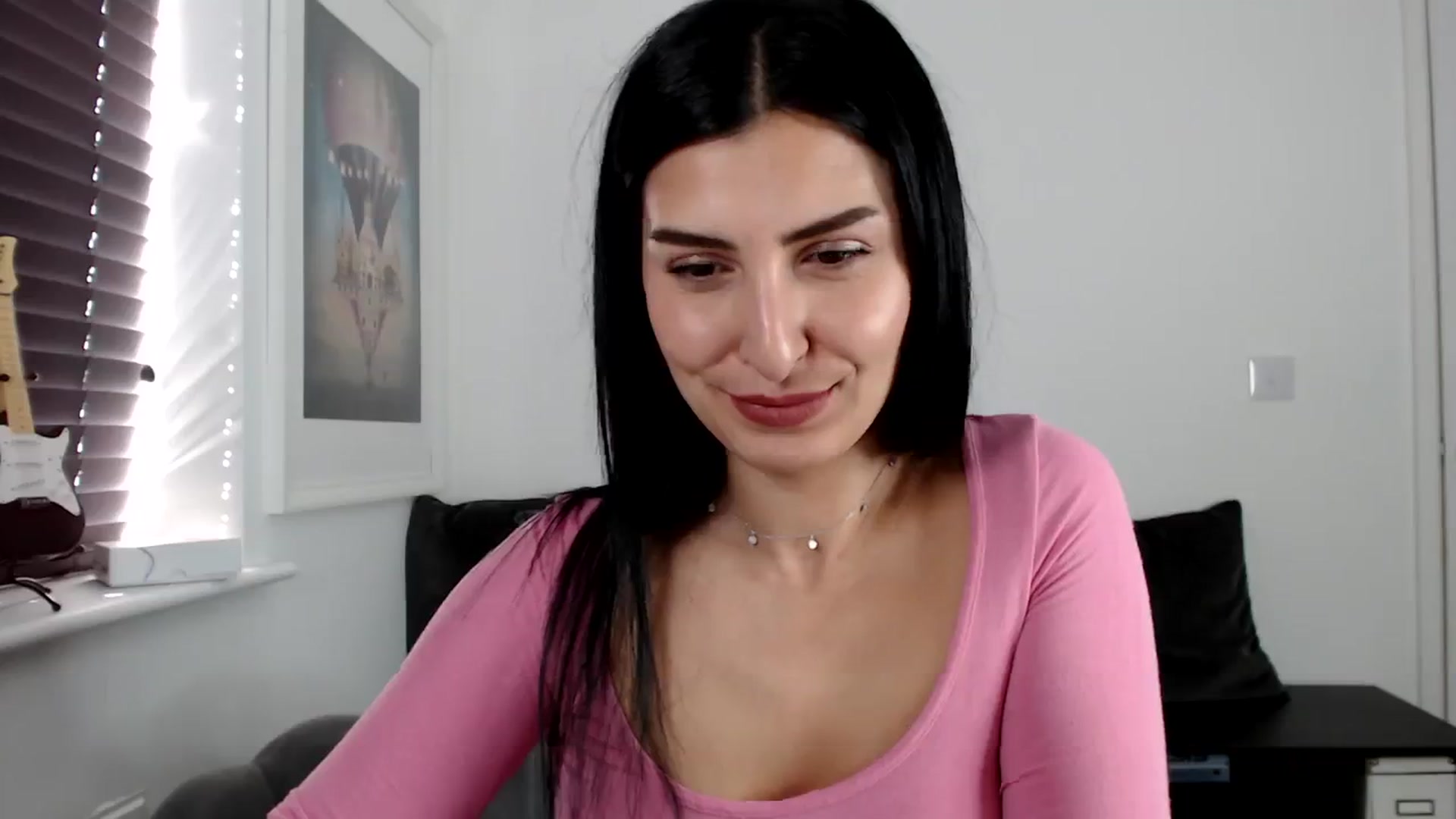 Gallery image thumbnail from LeaIson's myfreecams stream on, 03/04/2024, 09:49 image 9 of 20