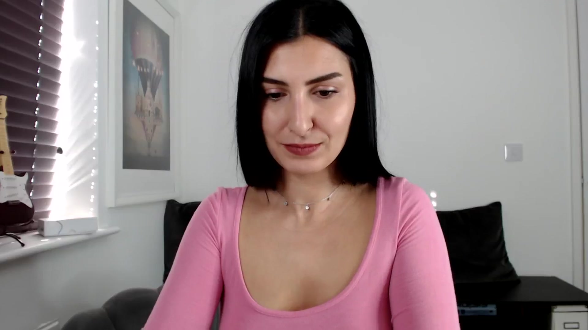 Gallery image thumbnail from LeaIson's myfreecams stream on, 03/04/2024, 09:49 image 11 of 20