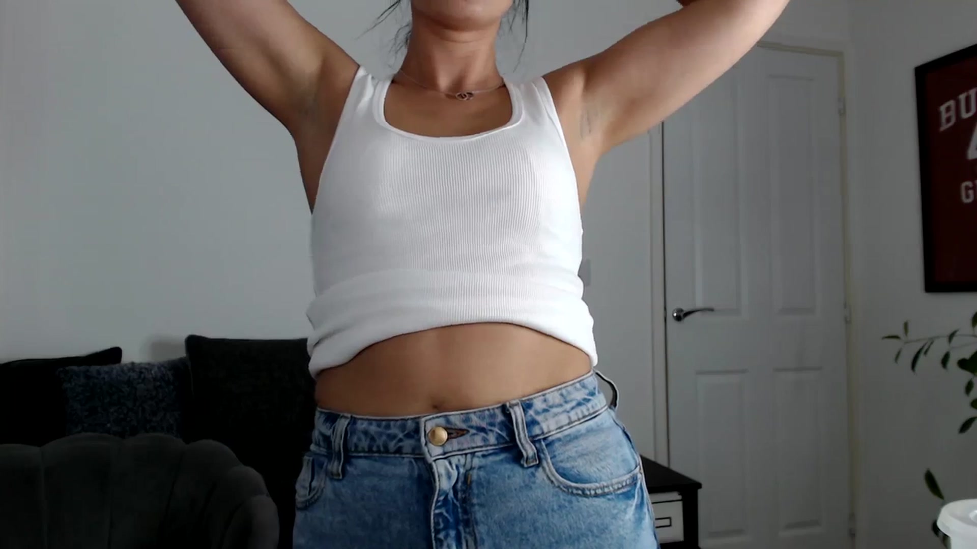 Gallery image thumbnail from LeaIson's myfreecams stream on, 03/06/2024, 13:06 image 11 of 20