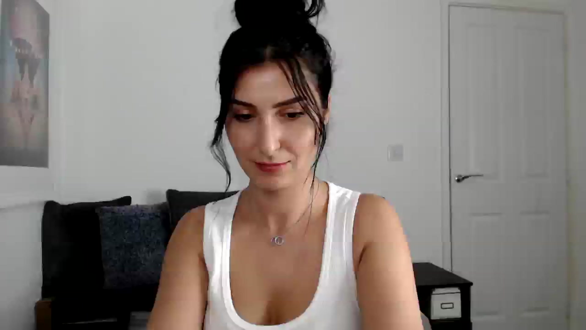 Gallery image thumbnail from LeaIson's myfreecams stream on, 03/06/2024, 13:06 image 18 of 20