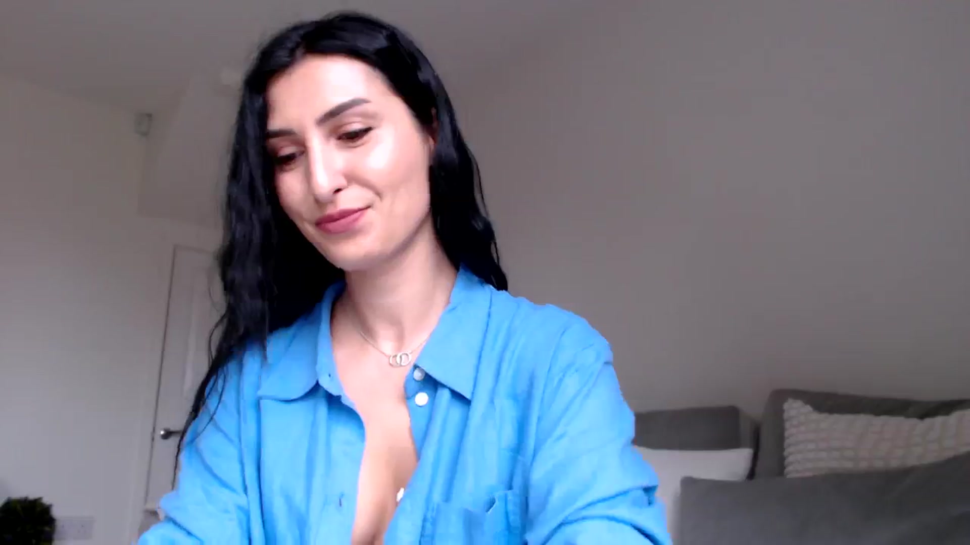 Gallery image thumbnail from LeaIson's myfreecams stream on, 03/11/2024, 09:47 image 12 of 20